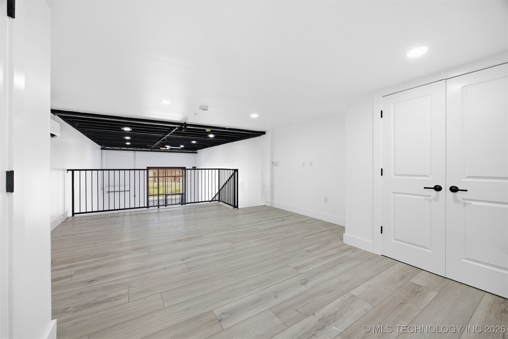 106 S A Street 11 Property Photo 20