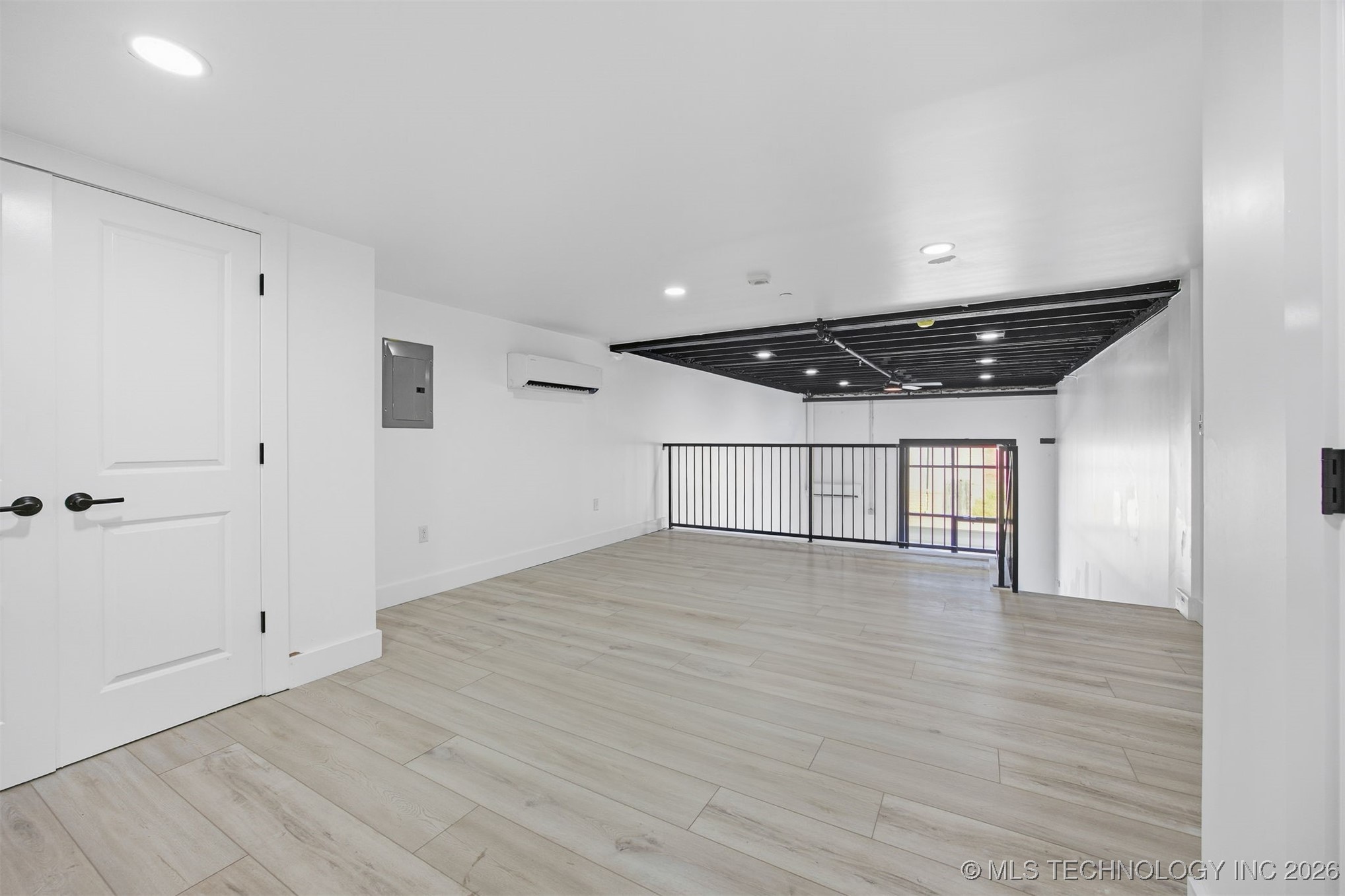 106 S A Street 11 Property Photo 21