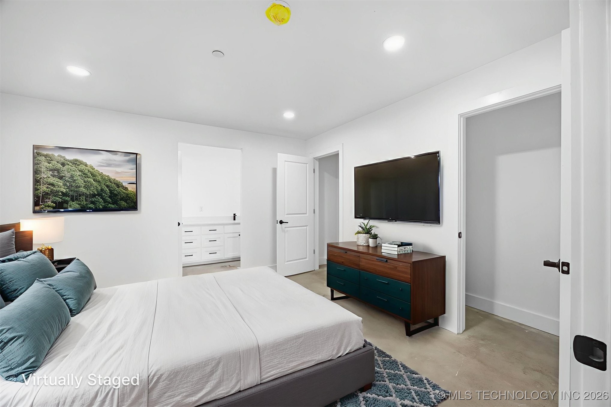 106 S A Street 11 Property Photo 23