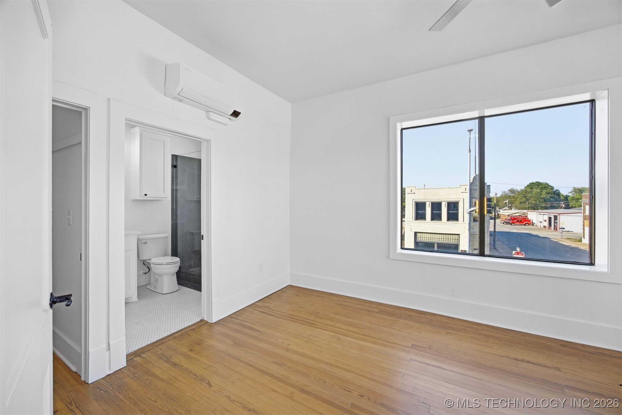 106 S A Street 11 Property Photo 64