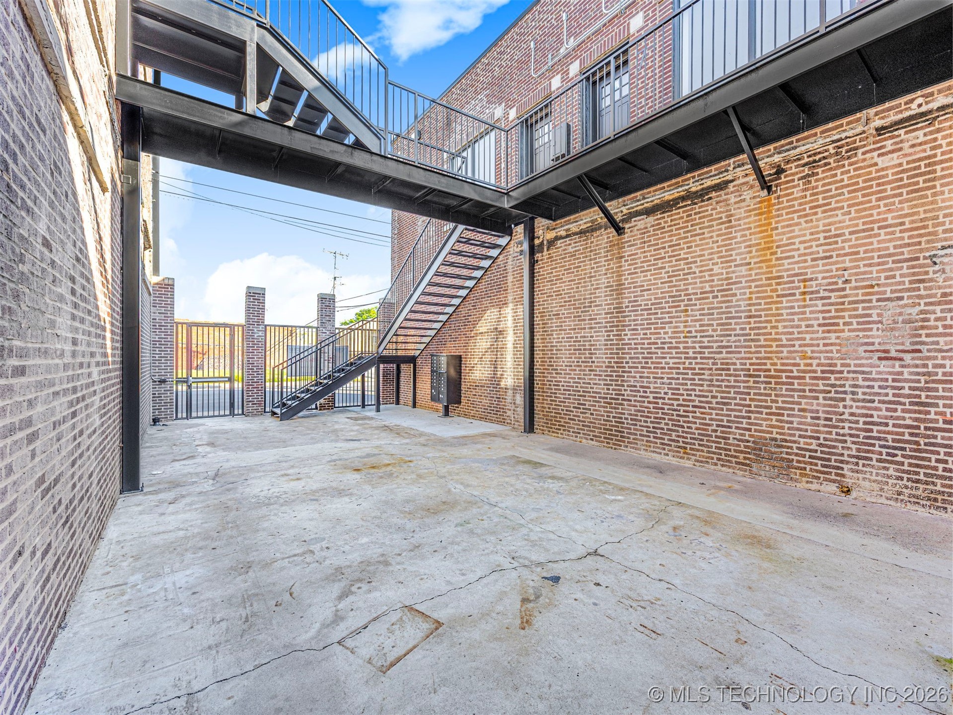 106 S A Street 11 Property Photo 69