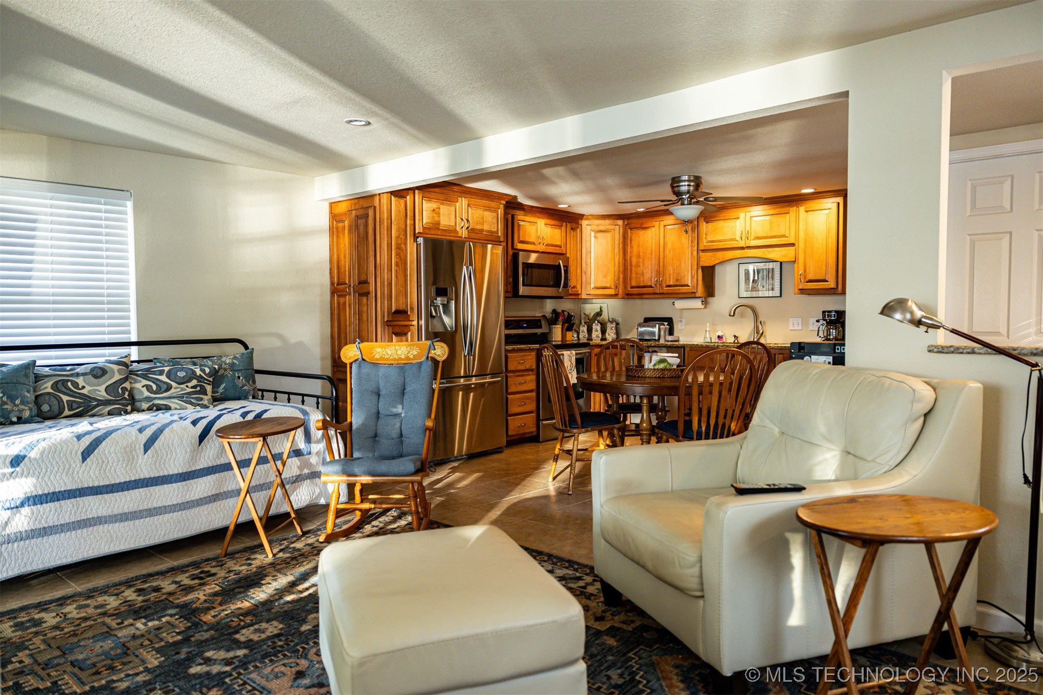 30641 E 5th Street Property Photo 6