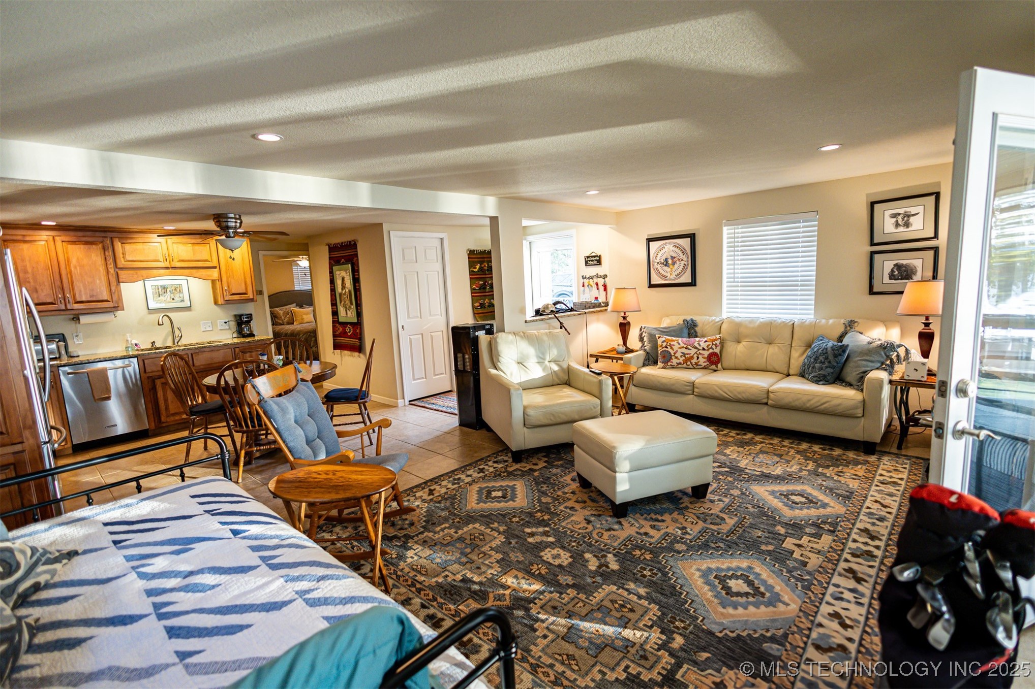 30641 E 5th Street Property Photo 7