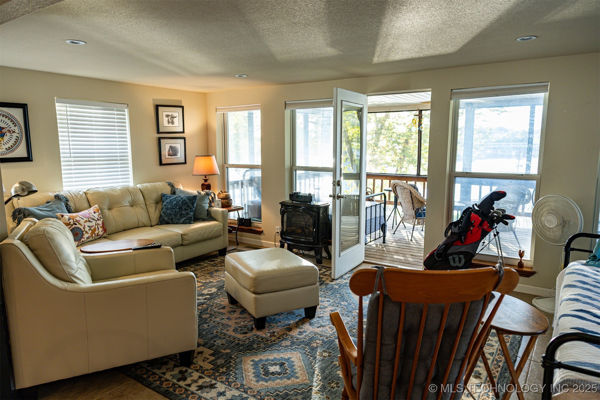 30641 E 5th Street Property Photo 9