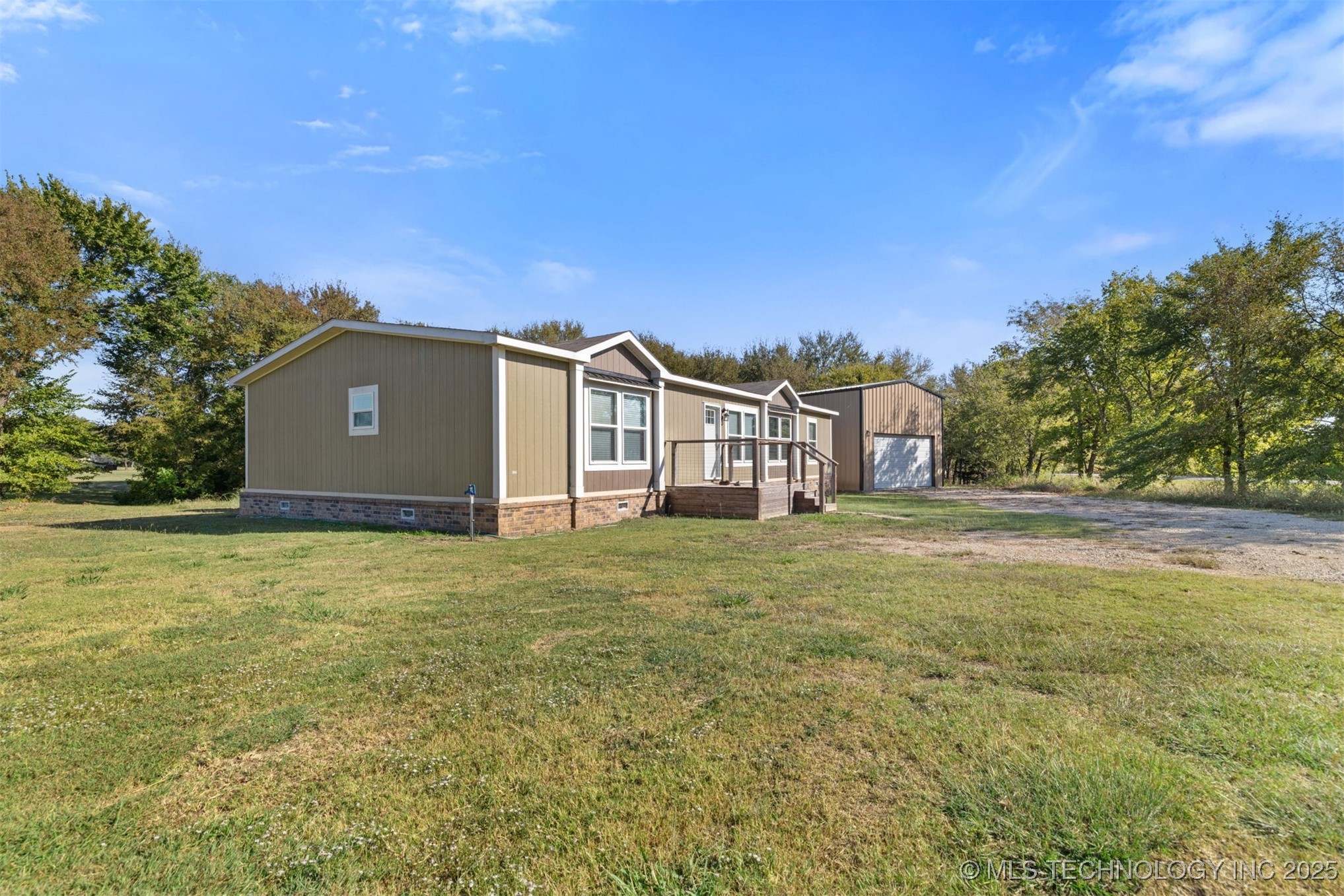 9520 Us Hwy 70a Property Photo 2