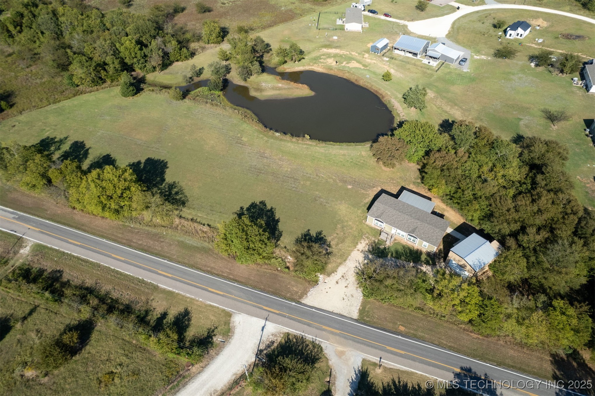 9520 Us Hwy 70a Property Photo 3