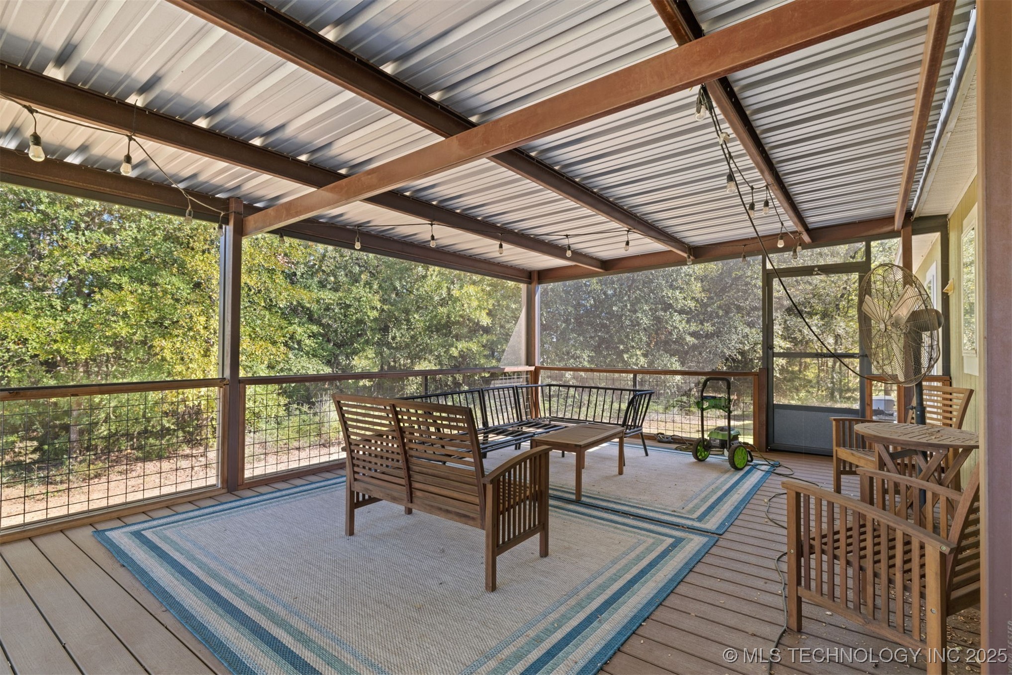 9520 Us Hwy 70a Property Photo 8