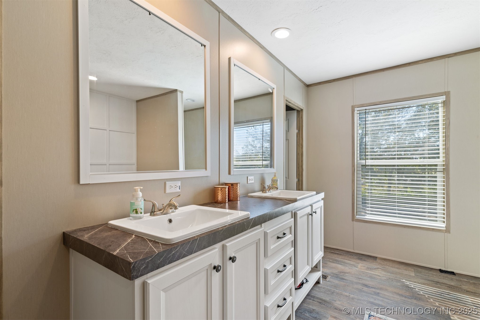 9520 Us Hwy 70a Property Photo 24