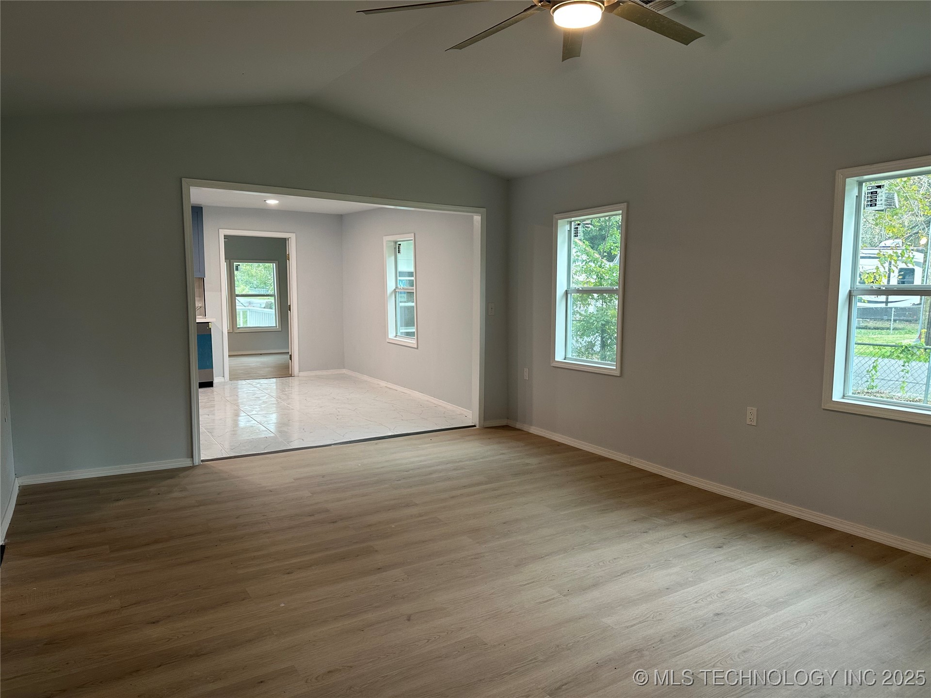 1402 Cherry Street Property Photo 3