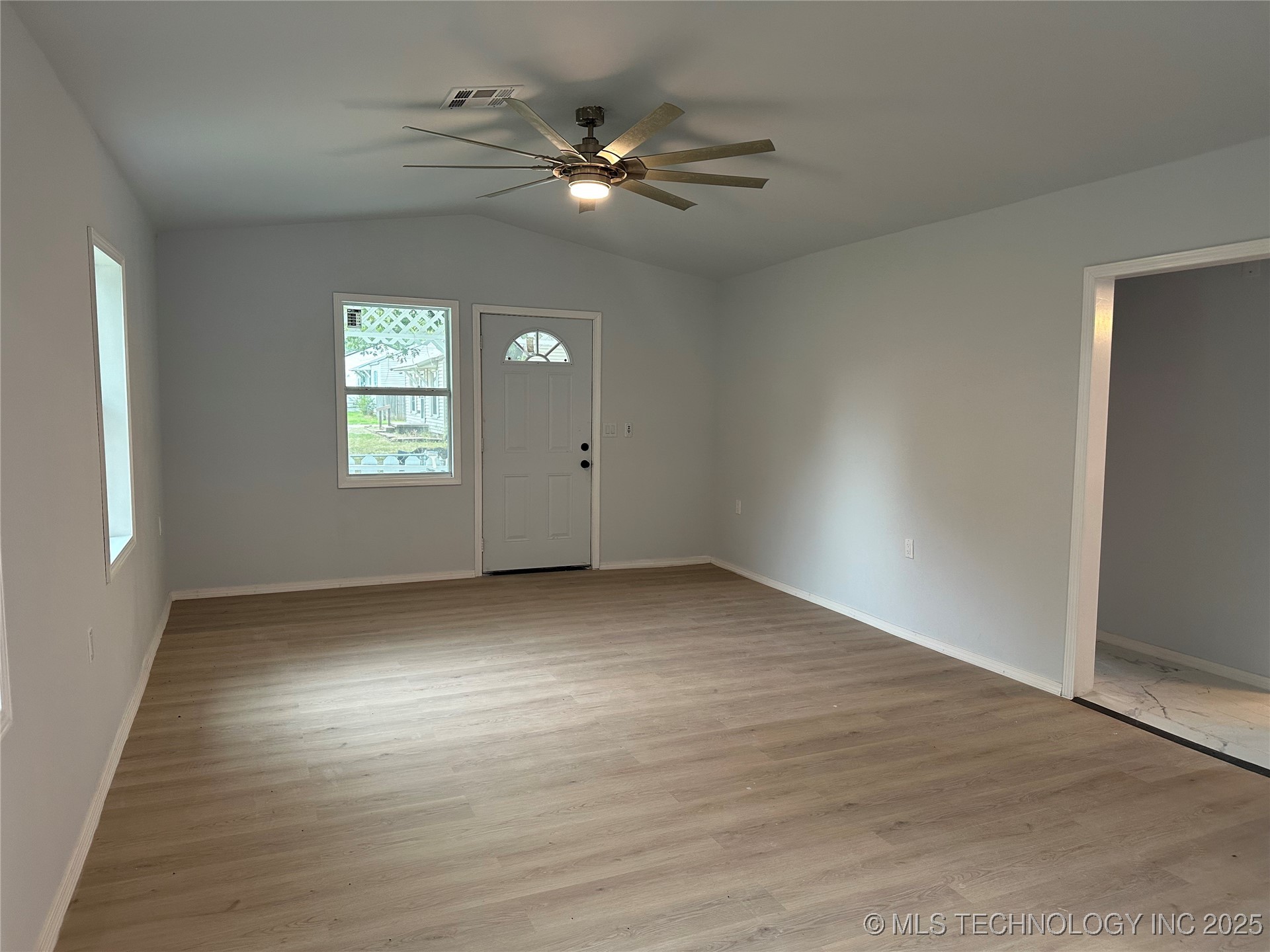 1402 Cherry Street Property Photo 4