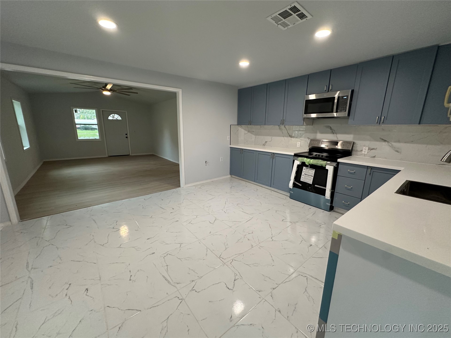 1402 Cherry Street Property Photo 7