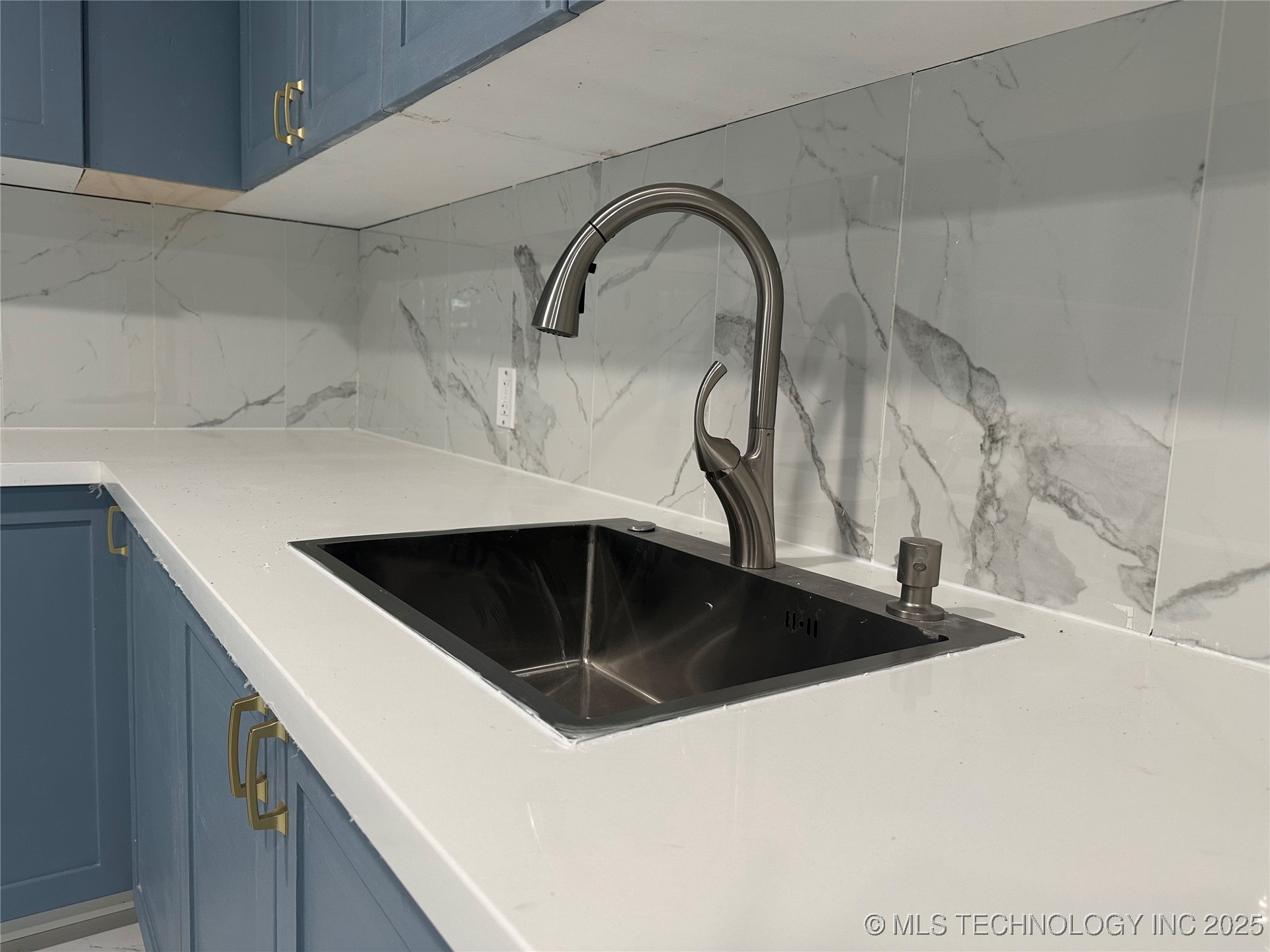 1402 Cherry Street Property Photo 8