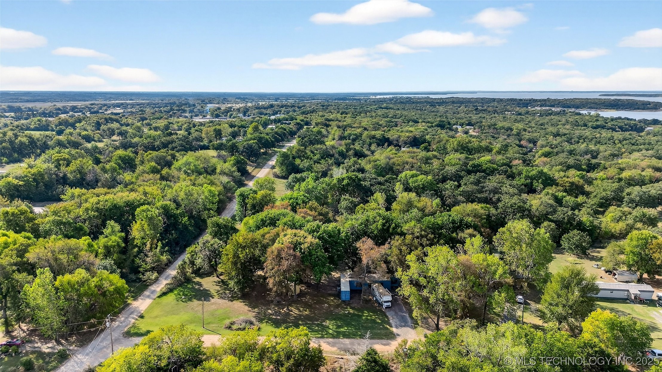 45 W Sophia Property Photo 15