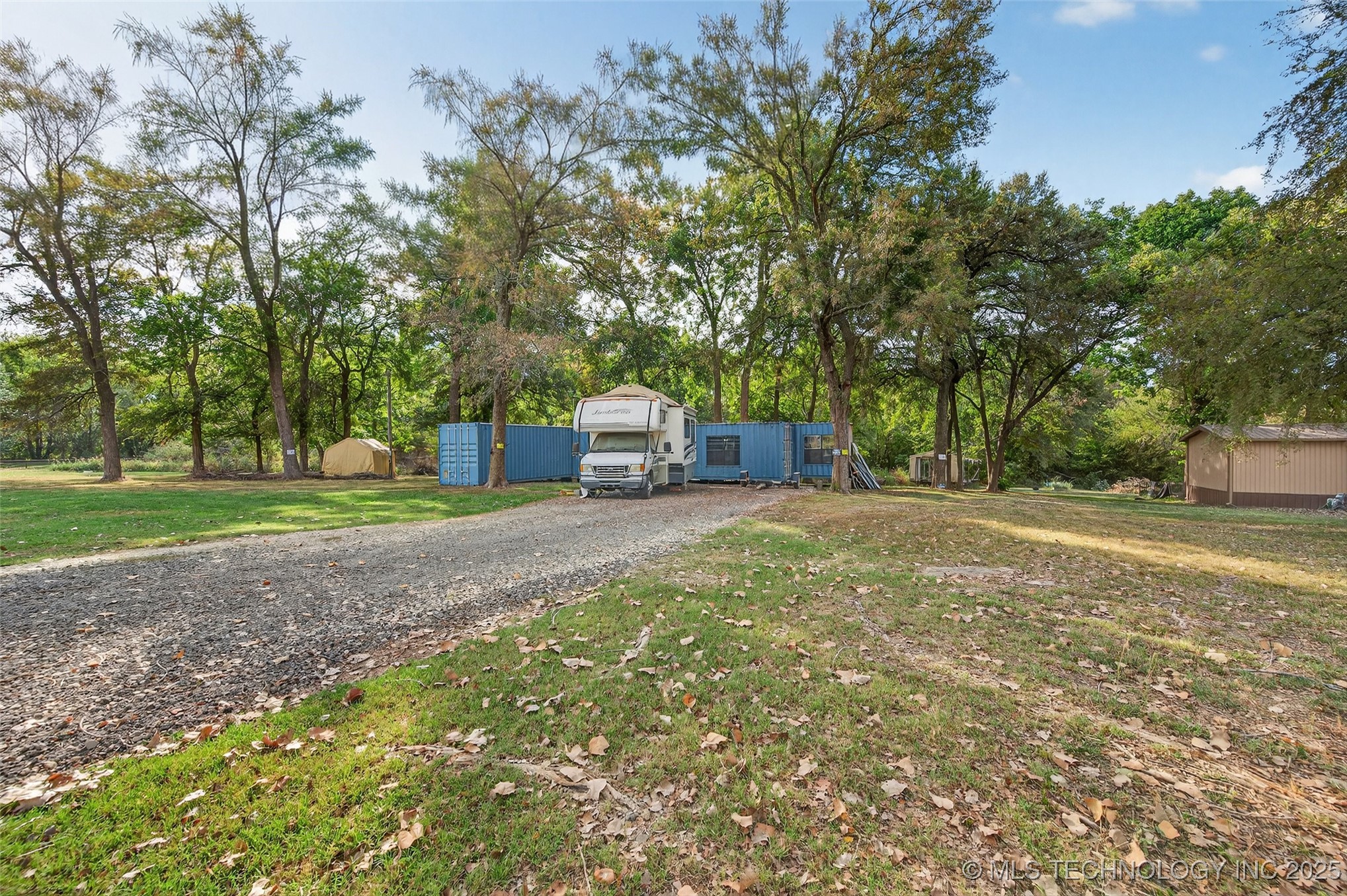 45 W Sophia Property Photo 33