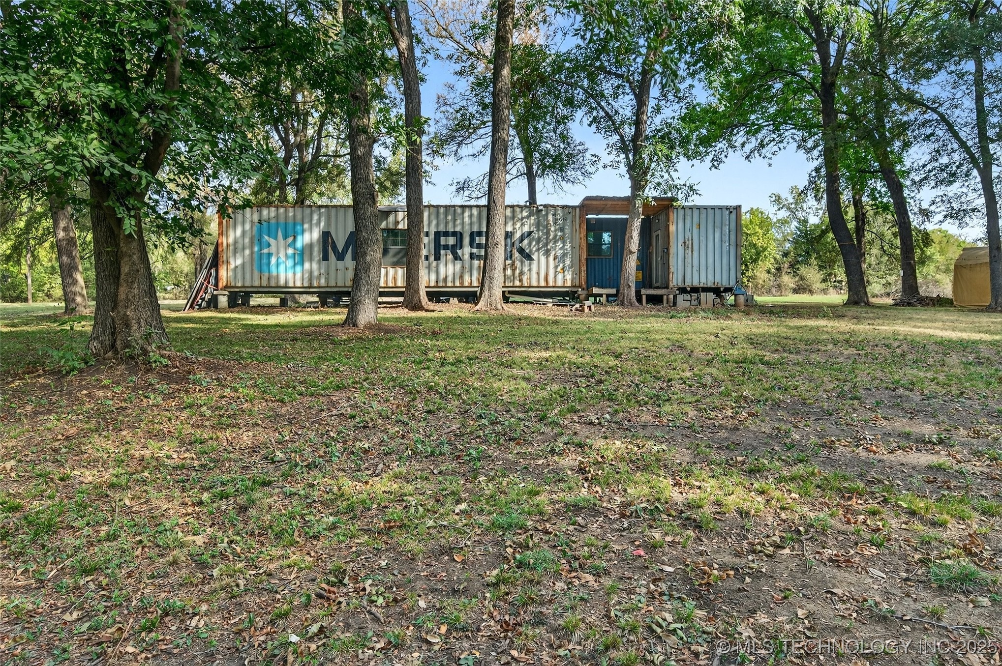 45 W Sophia Property Photo 41