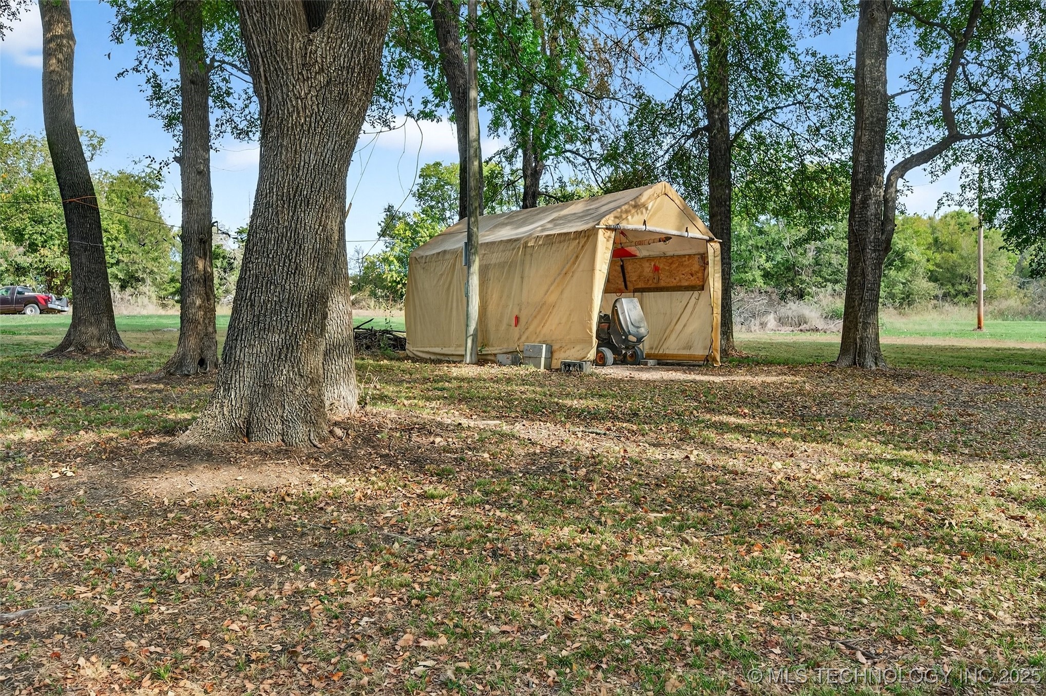 45 W Sophia Property Photo 48