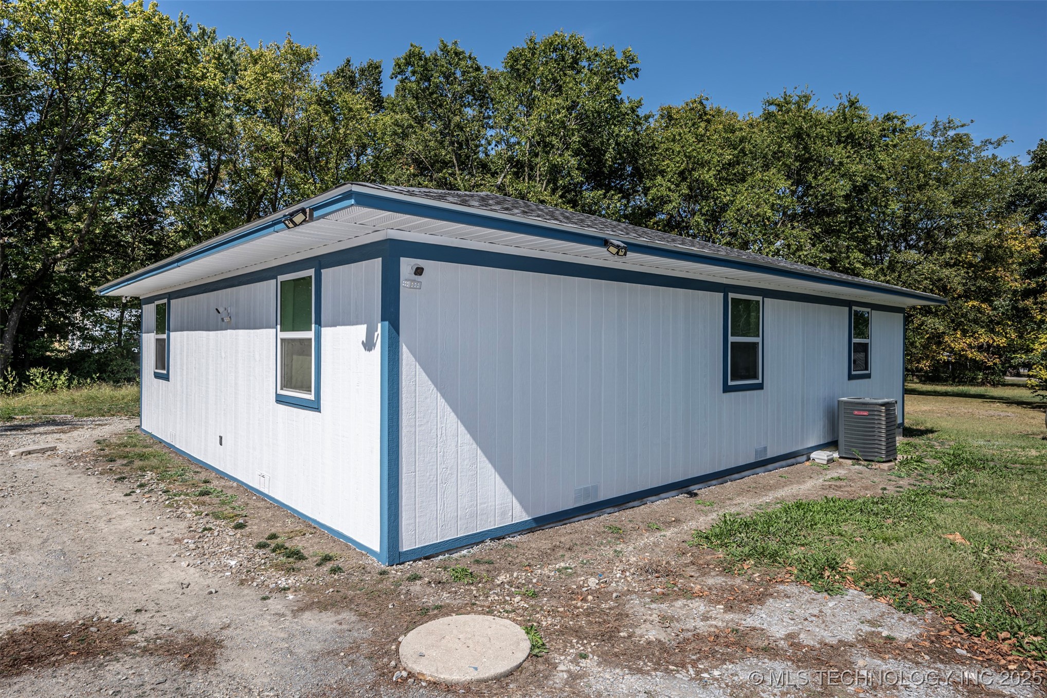 300 W Frisco Property Photo 5