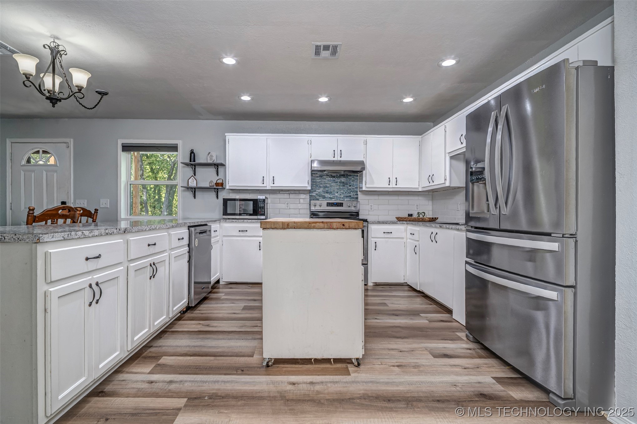 300 W Frisco Property Photo 10