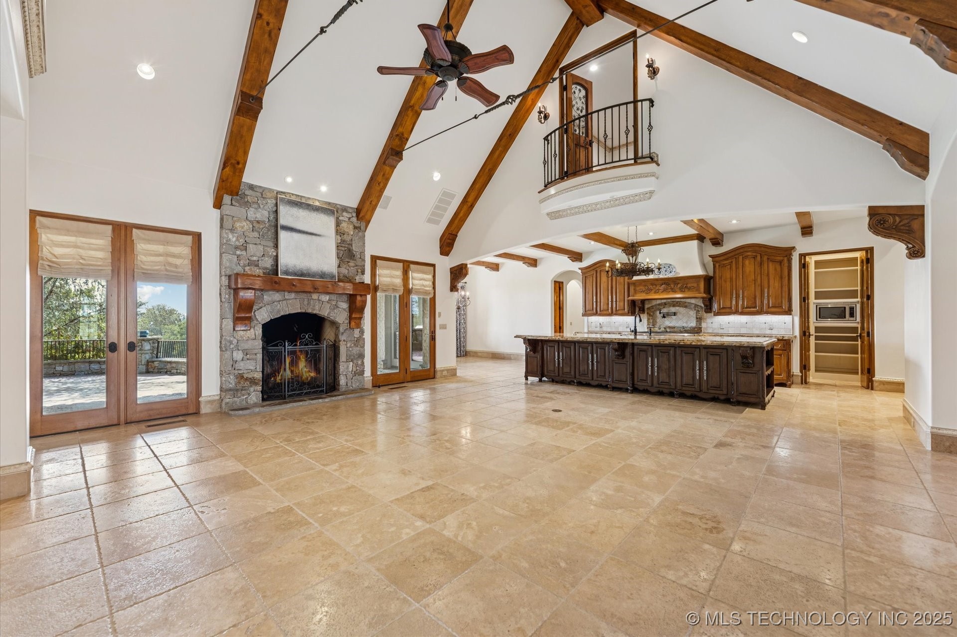 603 Fairway Drive Property Photo 4