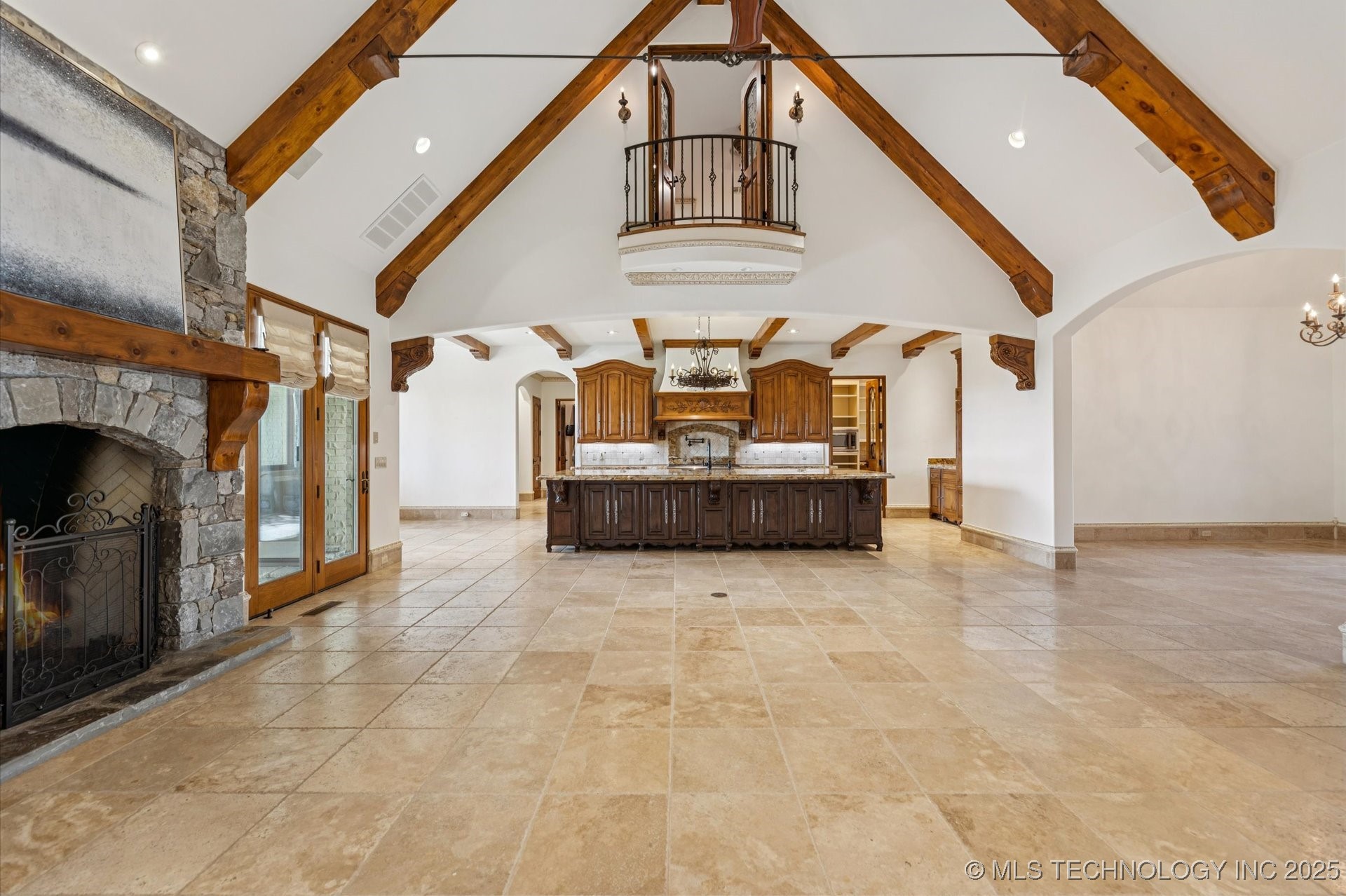 603 Fairway Drive Property Photo 5