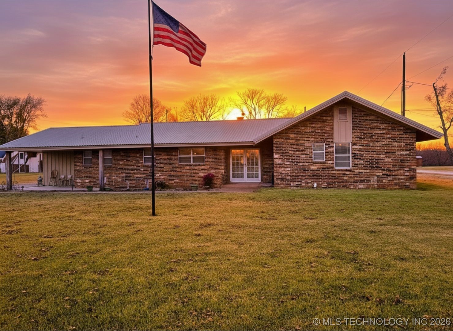 2064 Highway 77 Highway S Property Photo 1