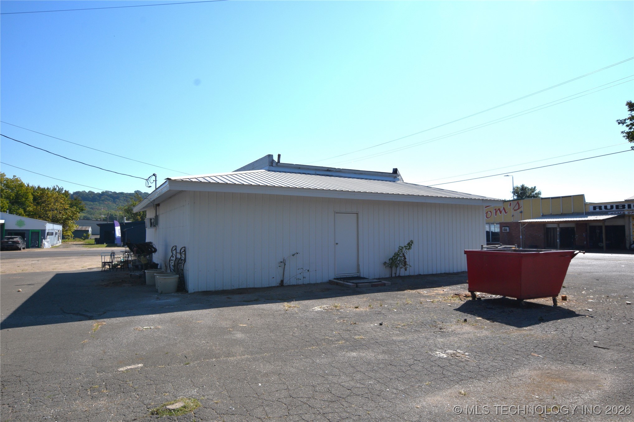 320 S 2nd Street Property Photo 11