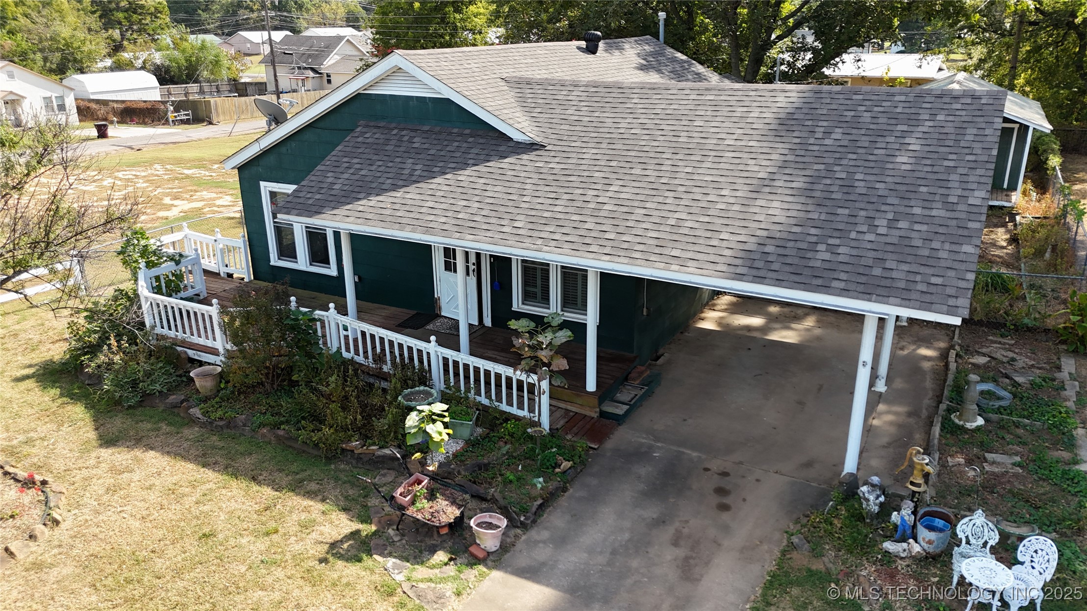 607 Sunset Strip Property Photo 1