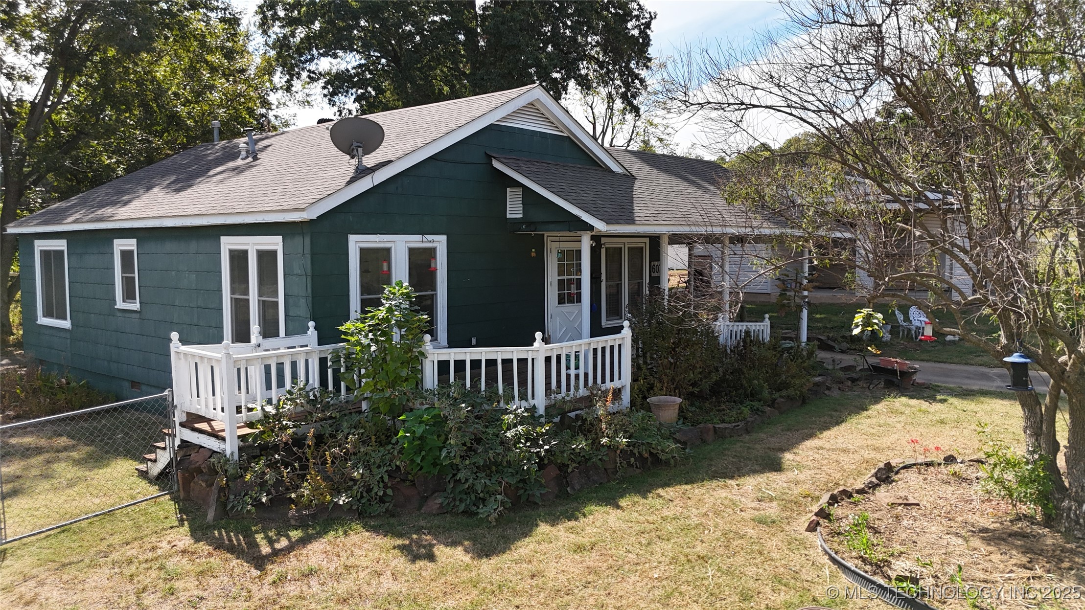 607 Sunset Strip Property Photo 2