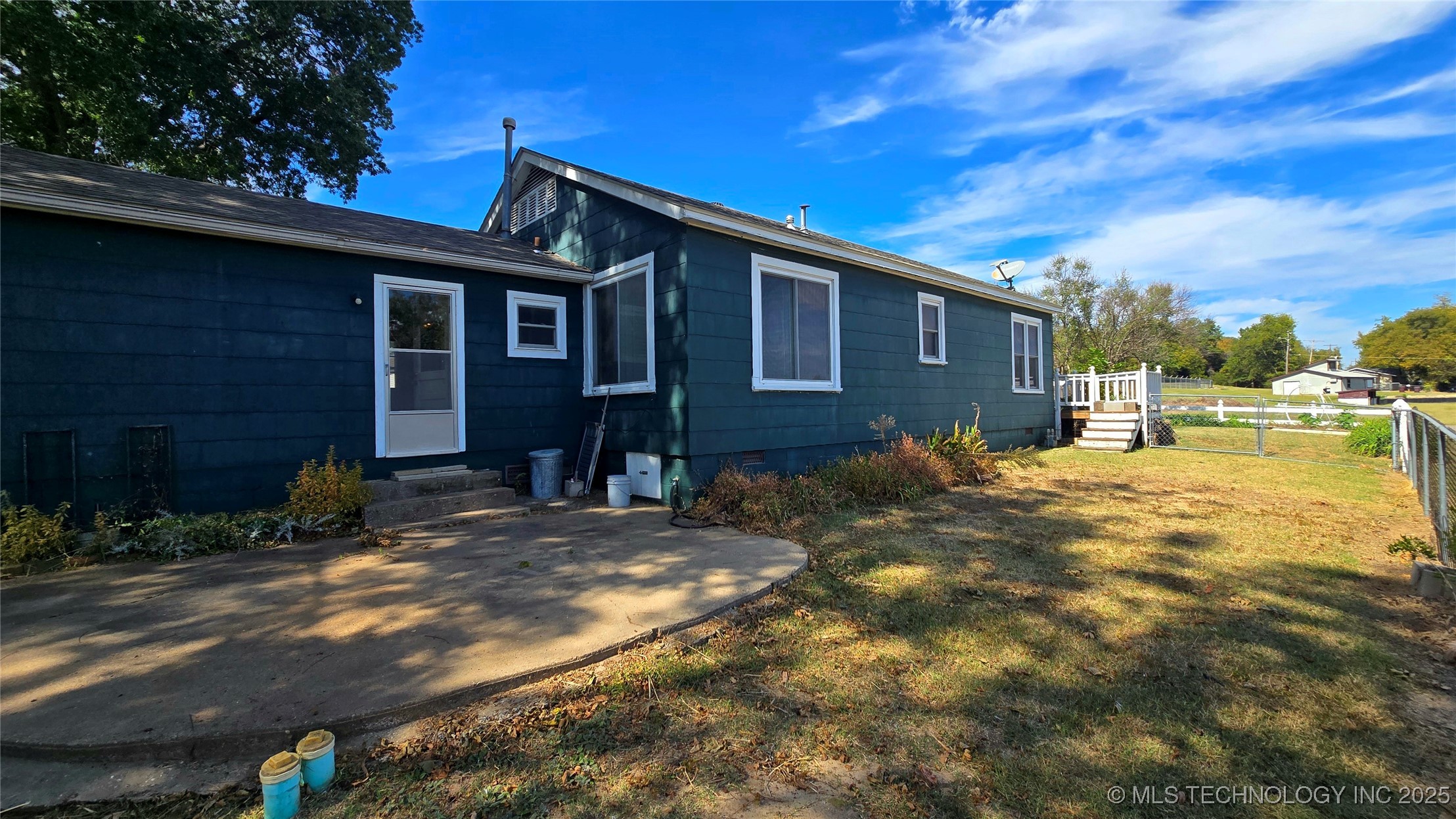 607 Sunset Strip Property Photo 10