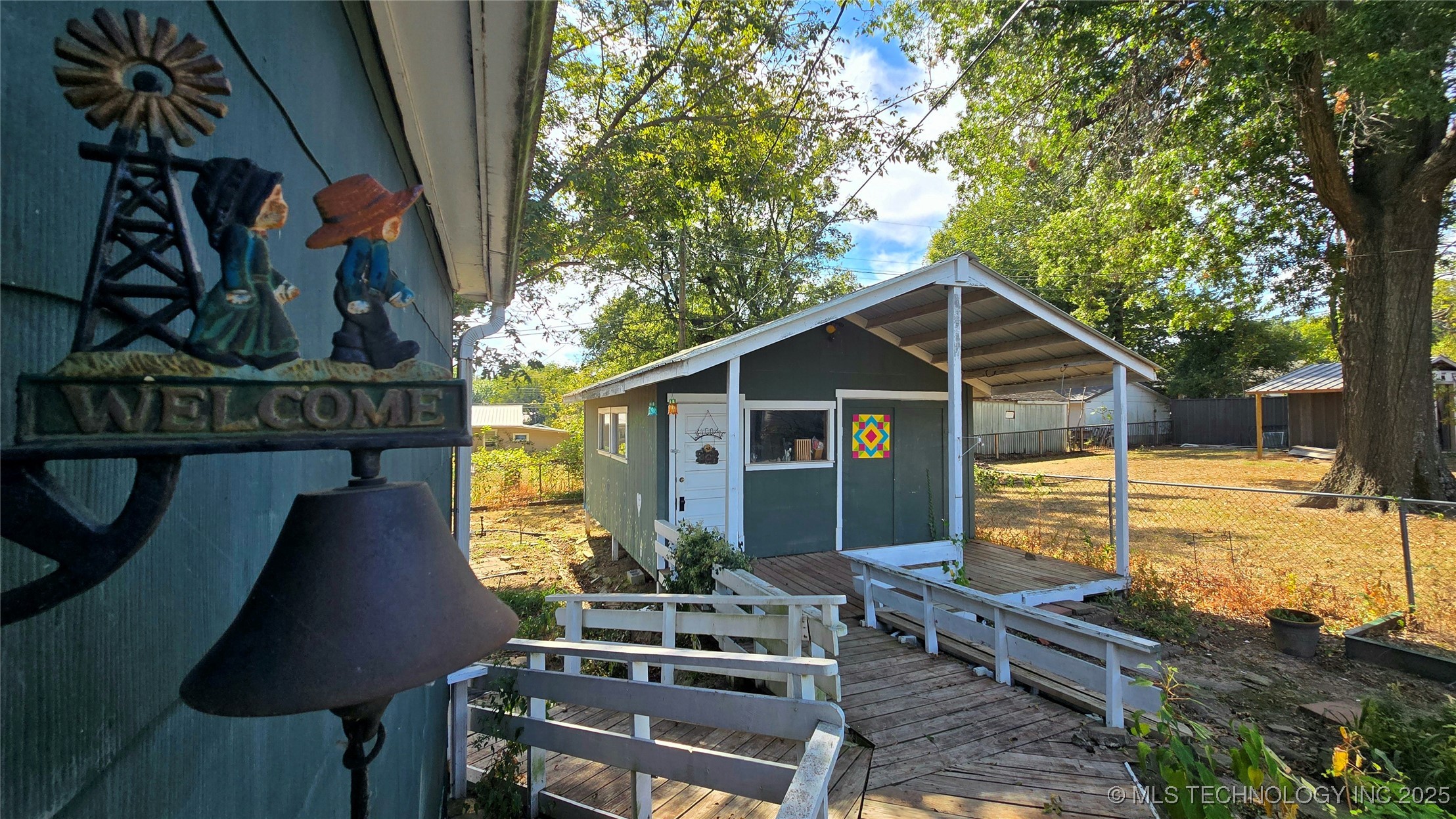 607 Sunset Strip Property Photo 16