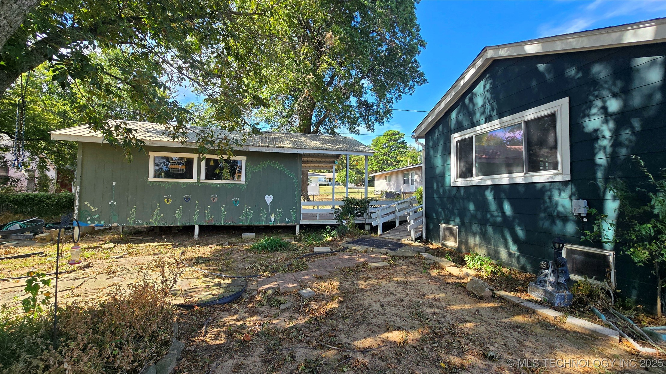 607 Sunset Strip Property Photo 18