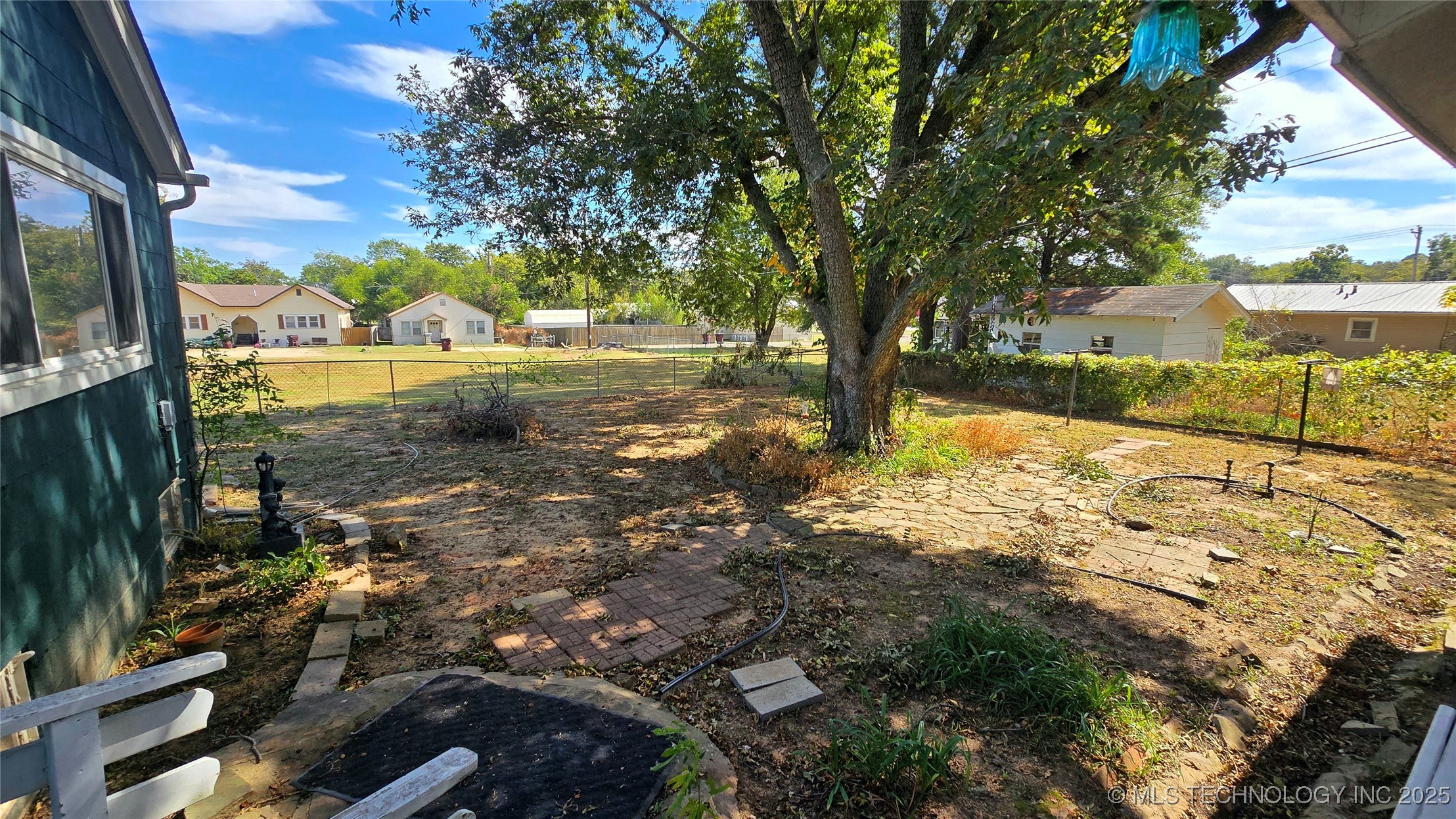 607 Sunset Strip Property Photo 19