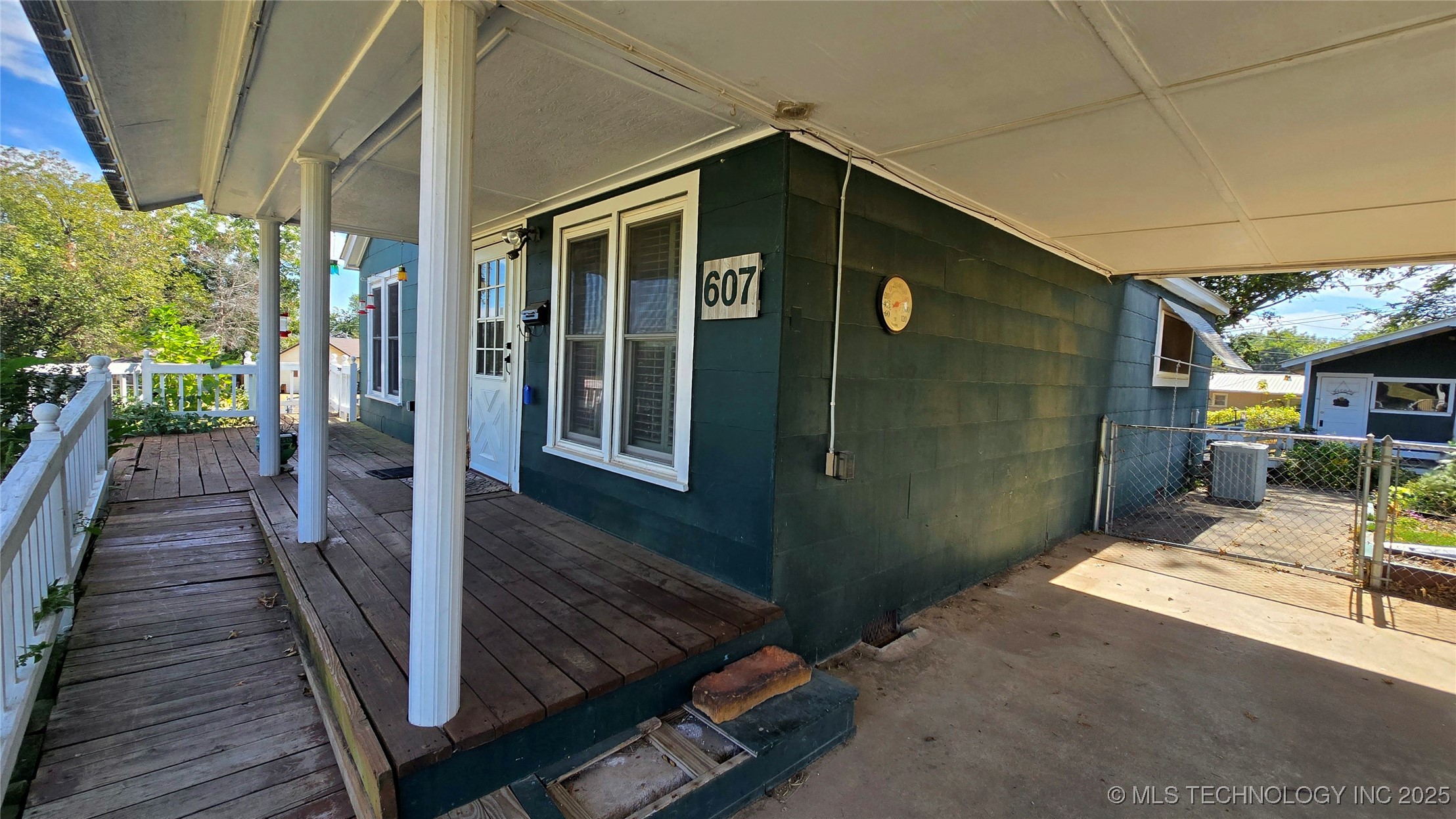 607 Sunset Strip Property Photo 42