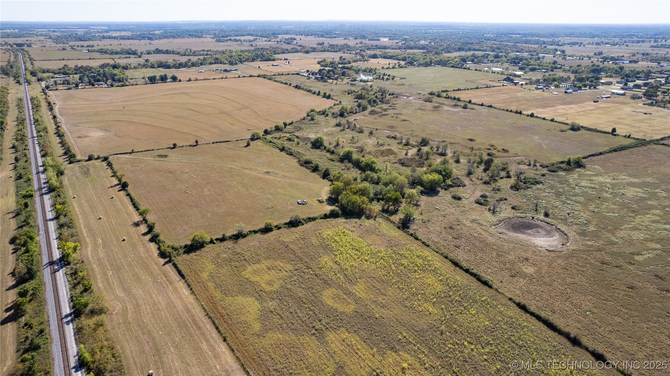 E 750 Road Property Photo 2