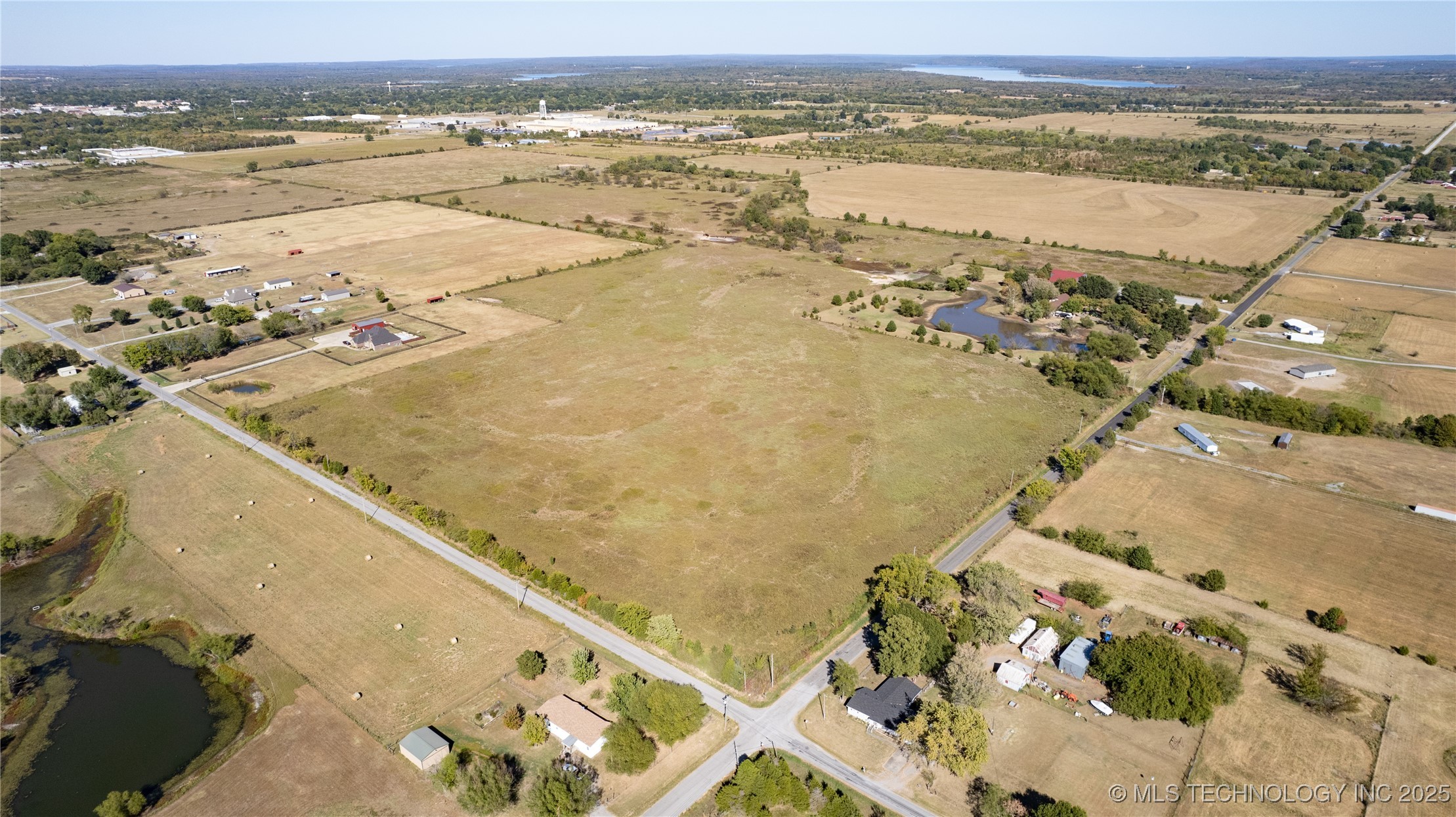 S 280 Road Property Photo 1