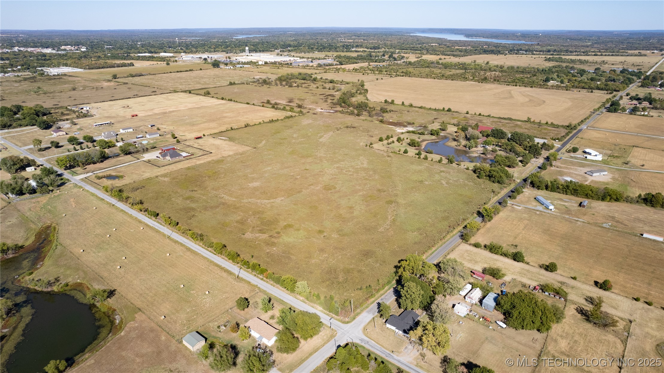 S 280 Road Property Photo 3