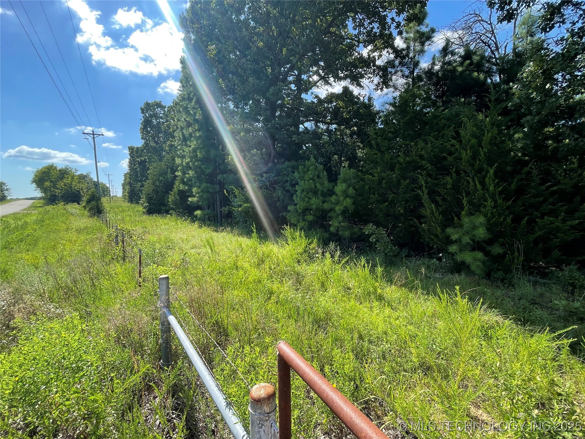 466309 E 931 Road Property Photo 2