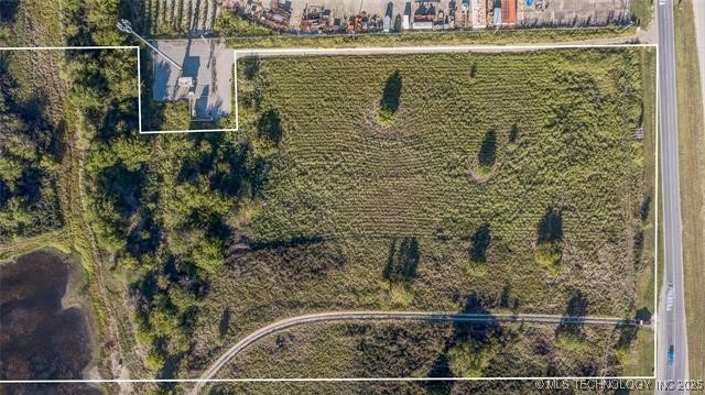 146th Street N Property Photo 14