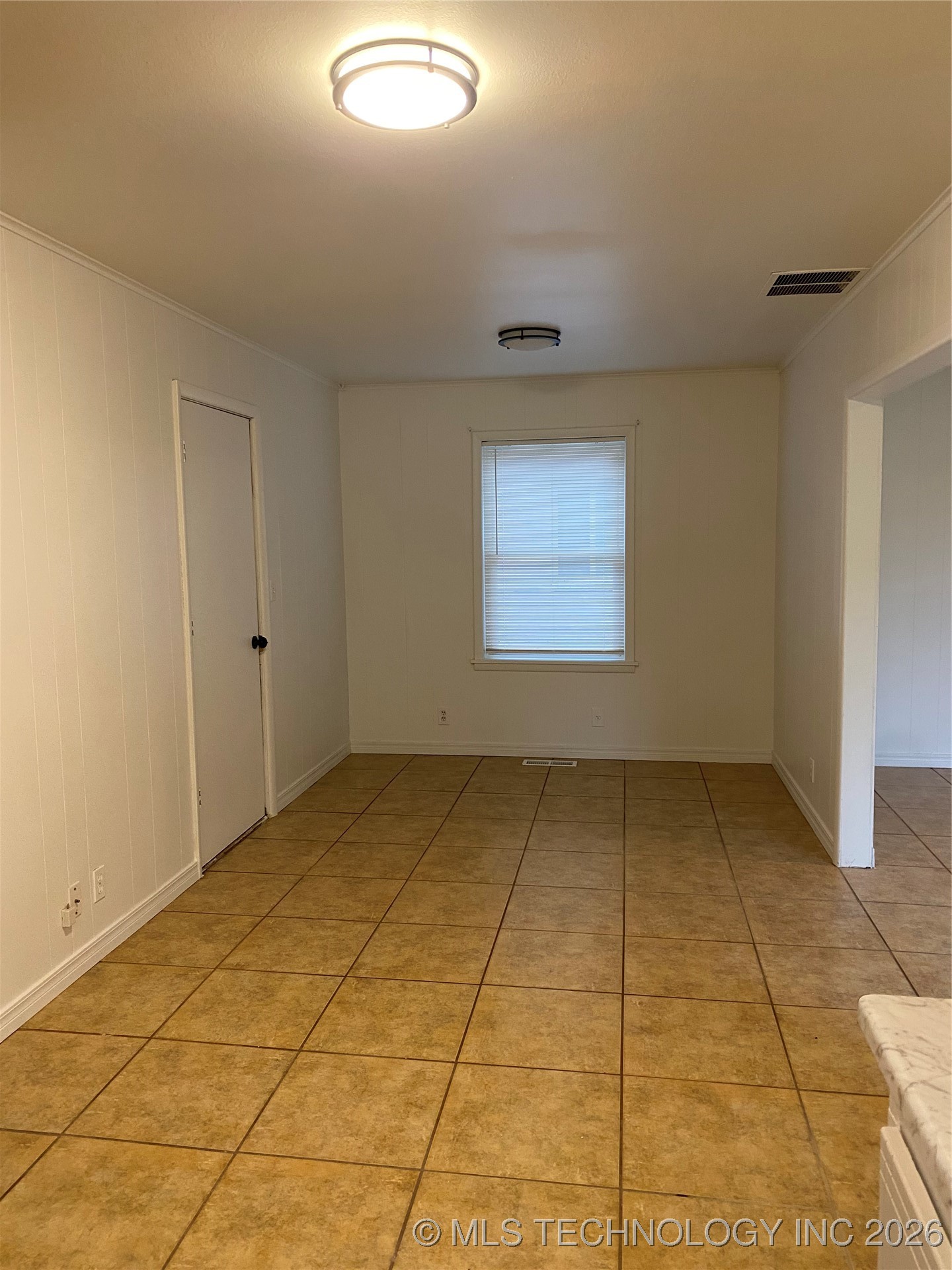 2843 S 66th East Avenue Property Photo 9