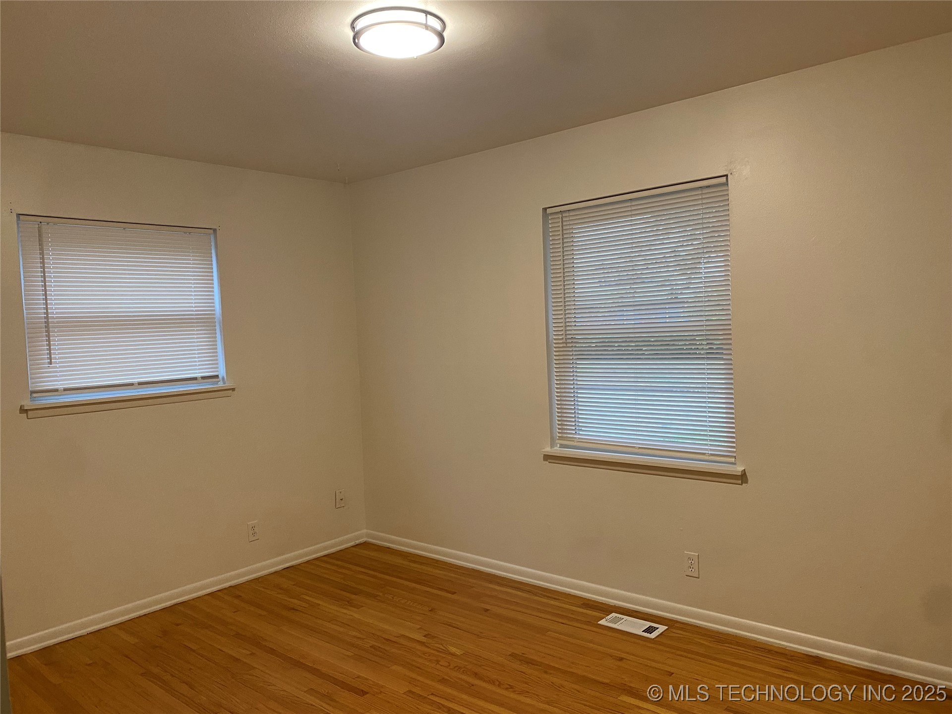 2843 S 66th East Avenue Property Photo 14