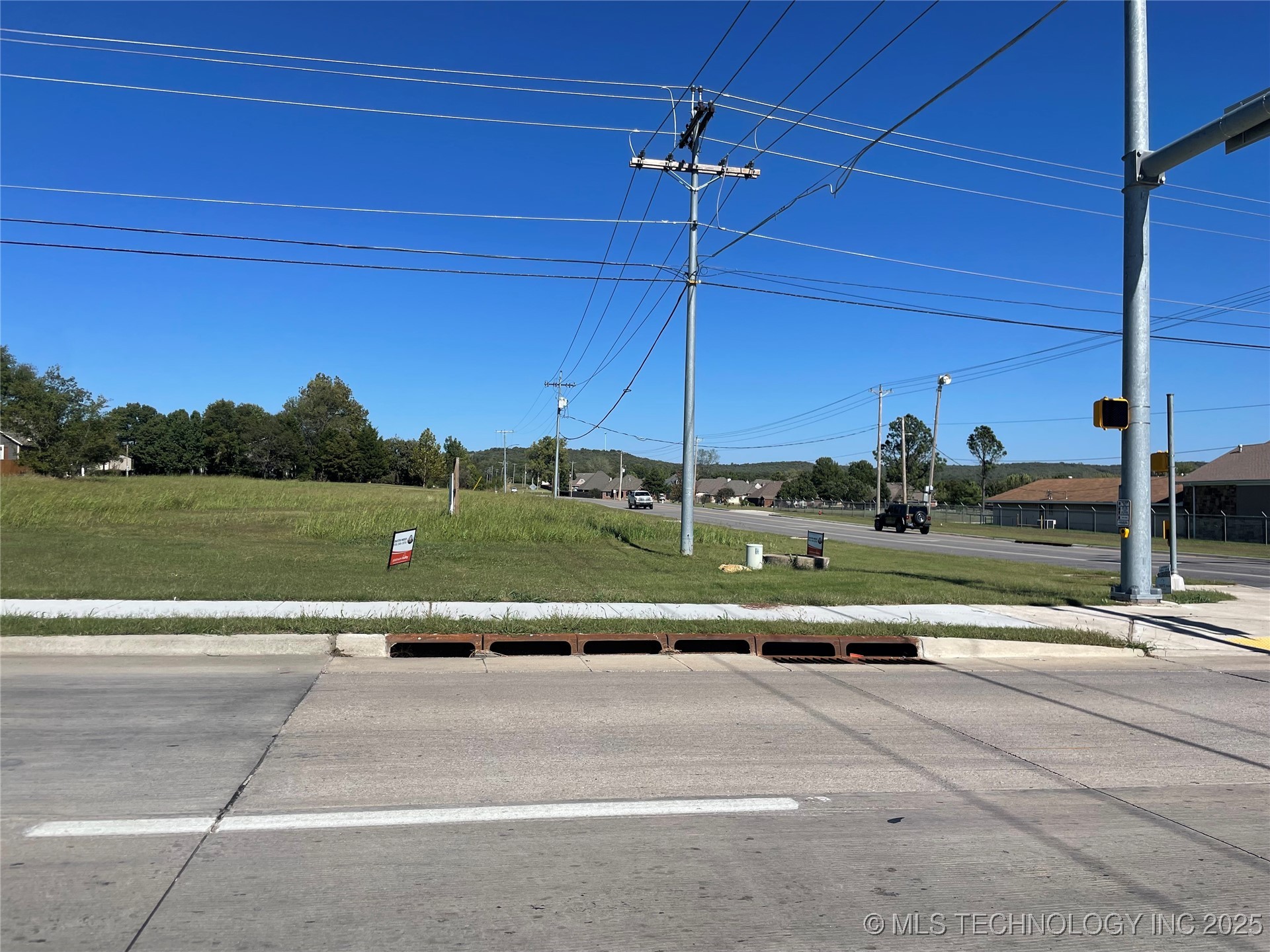 W Rogers Boulevard Property Photo 5