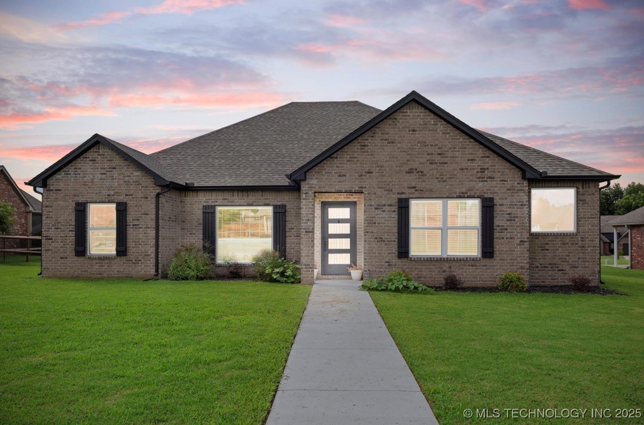 5301 Barnett Avenue Property Photo 1