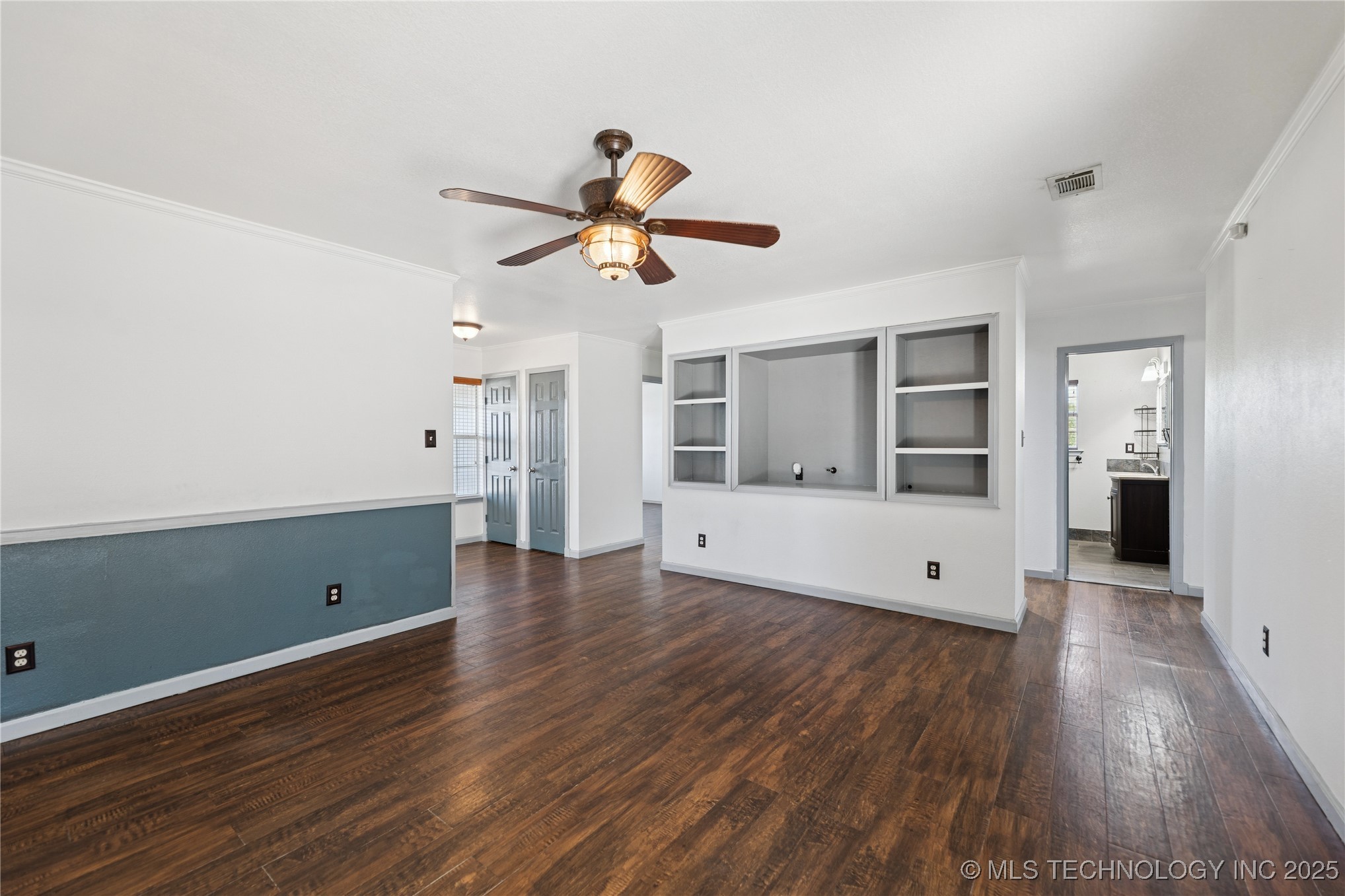 5101 S Spruce Avenue Property Photo 7