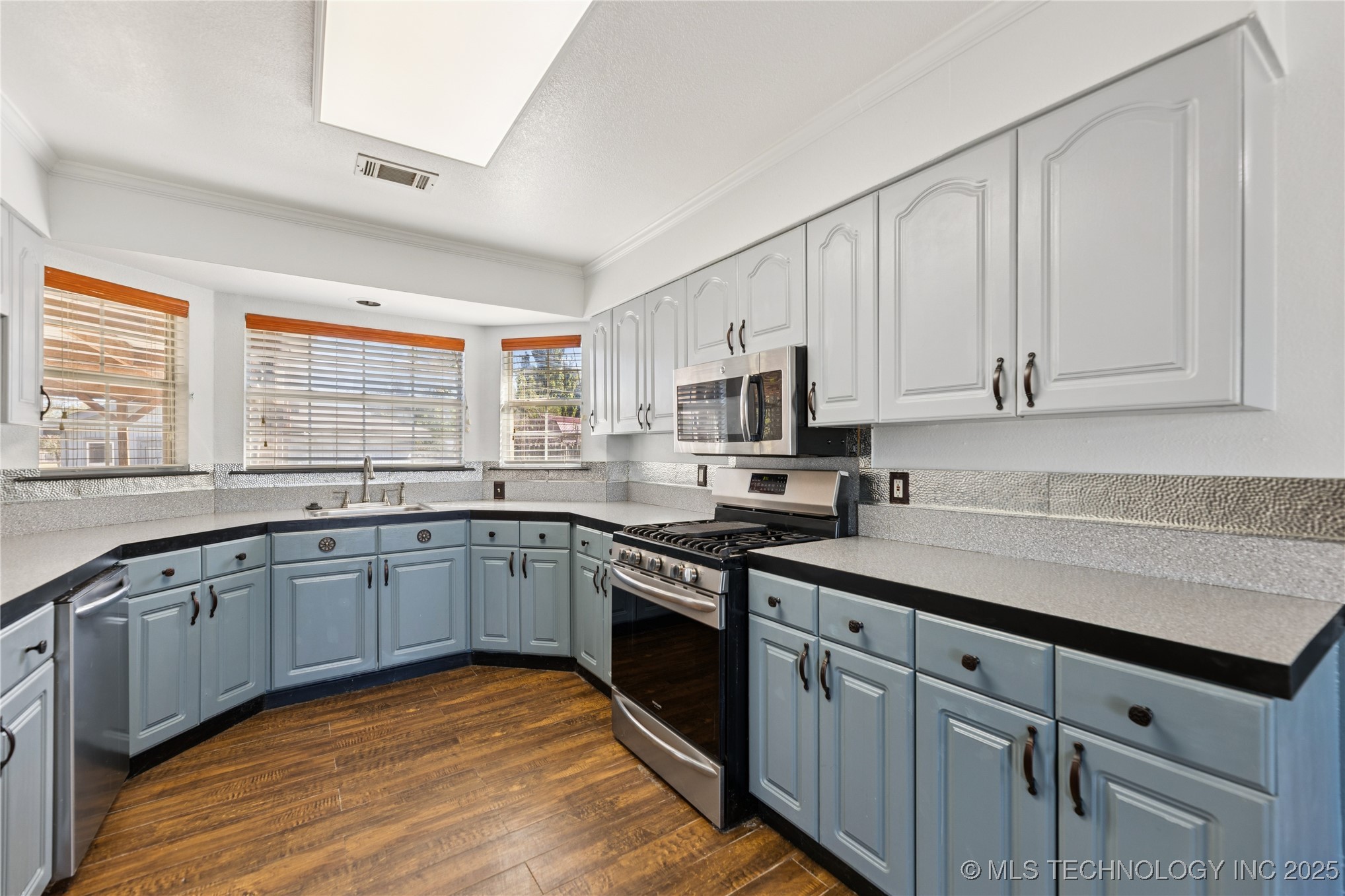 5101 S Spruce Avenue Property Photo 16