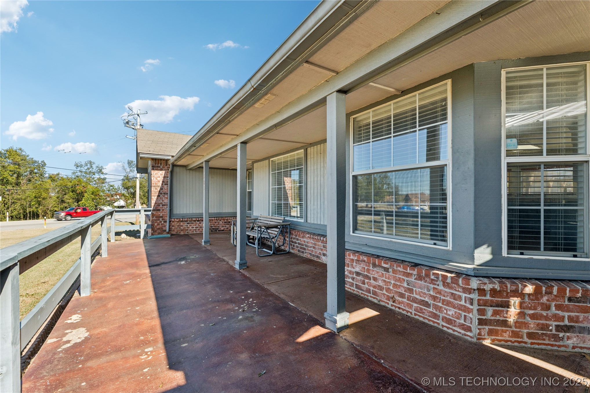 5101 S Spruce Avenue Property Photo 49