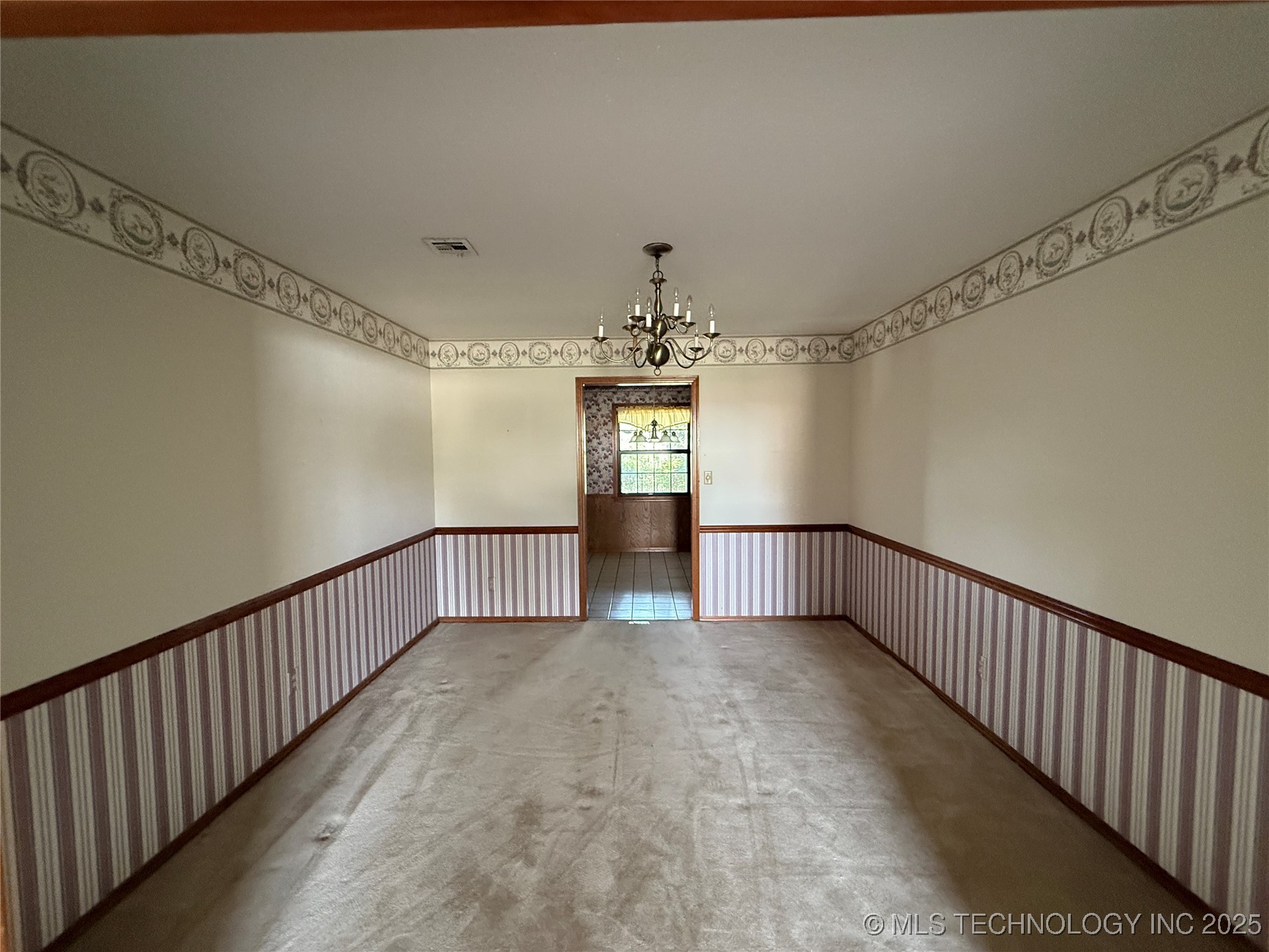 3201 Brighton Lane Property Photo 9