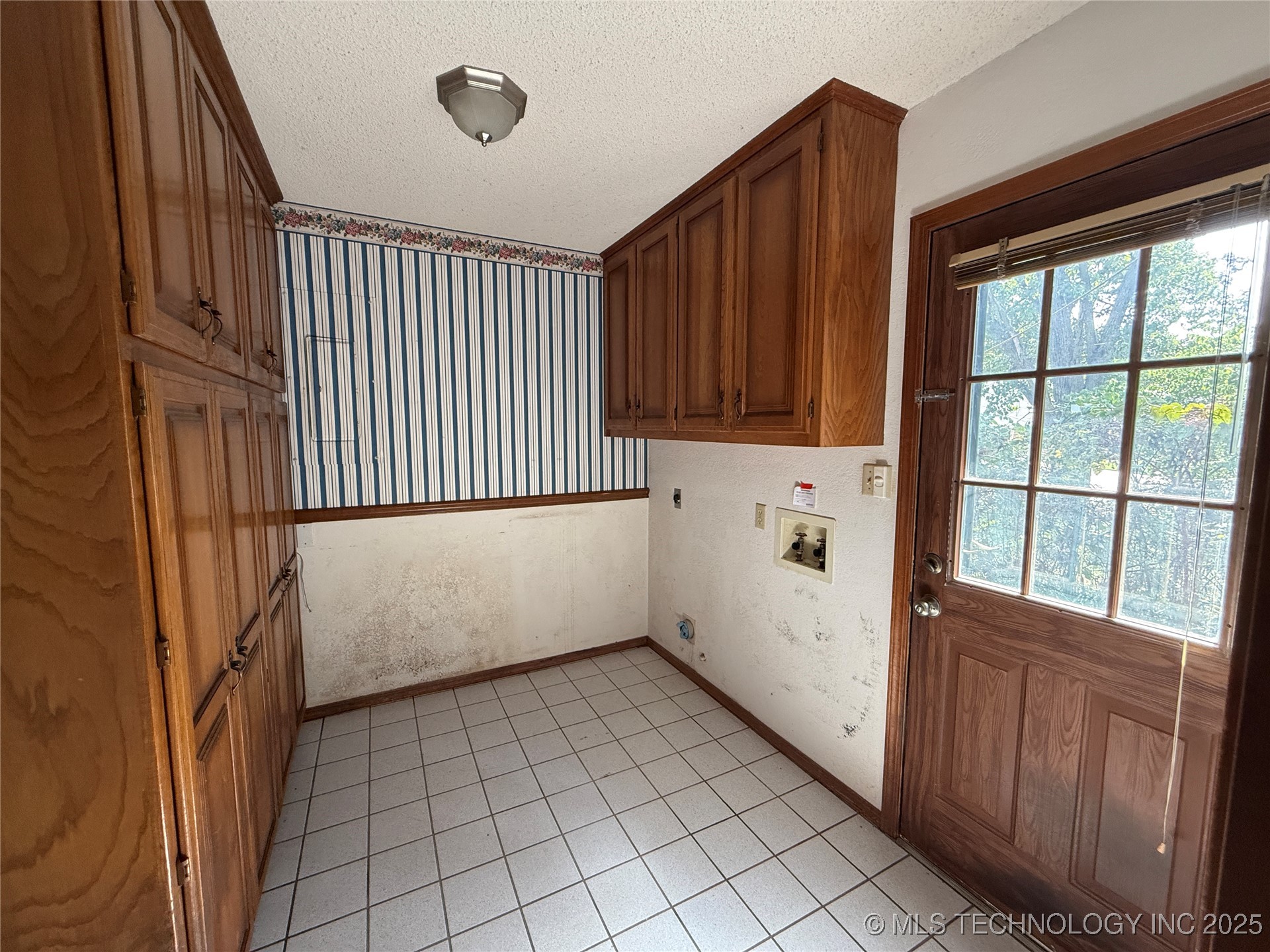 3201 Brighton Lane Property Photo 14