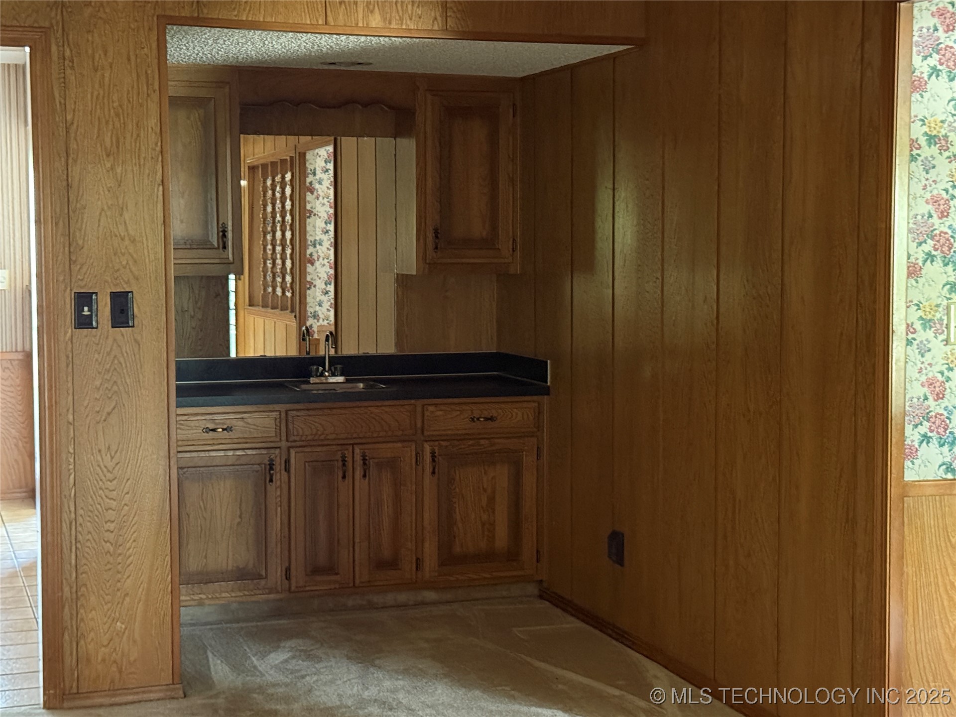 3201 Brighton Lane Property Photo 16