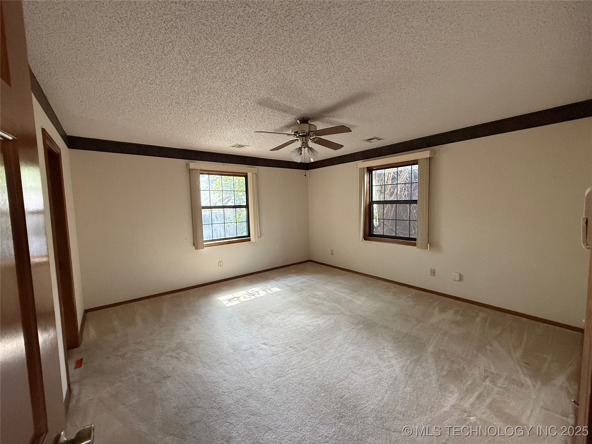 3201 Brighton Lane Property Photo 19