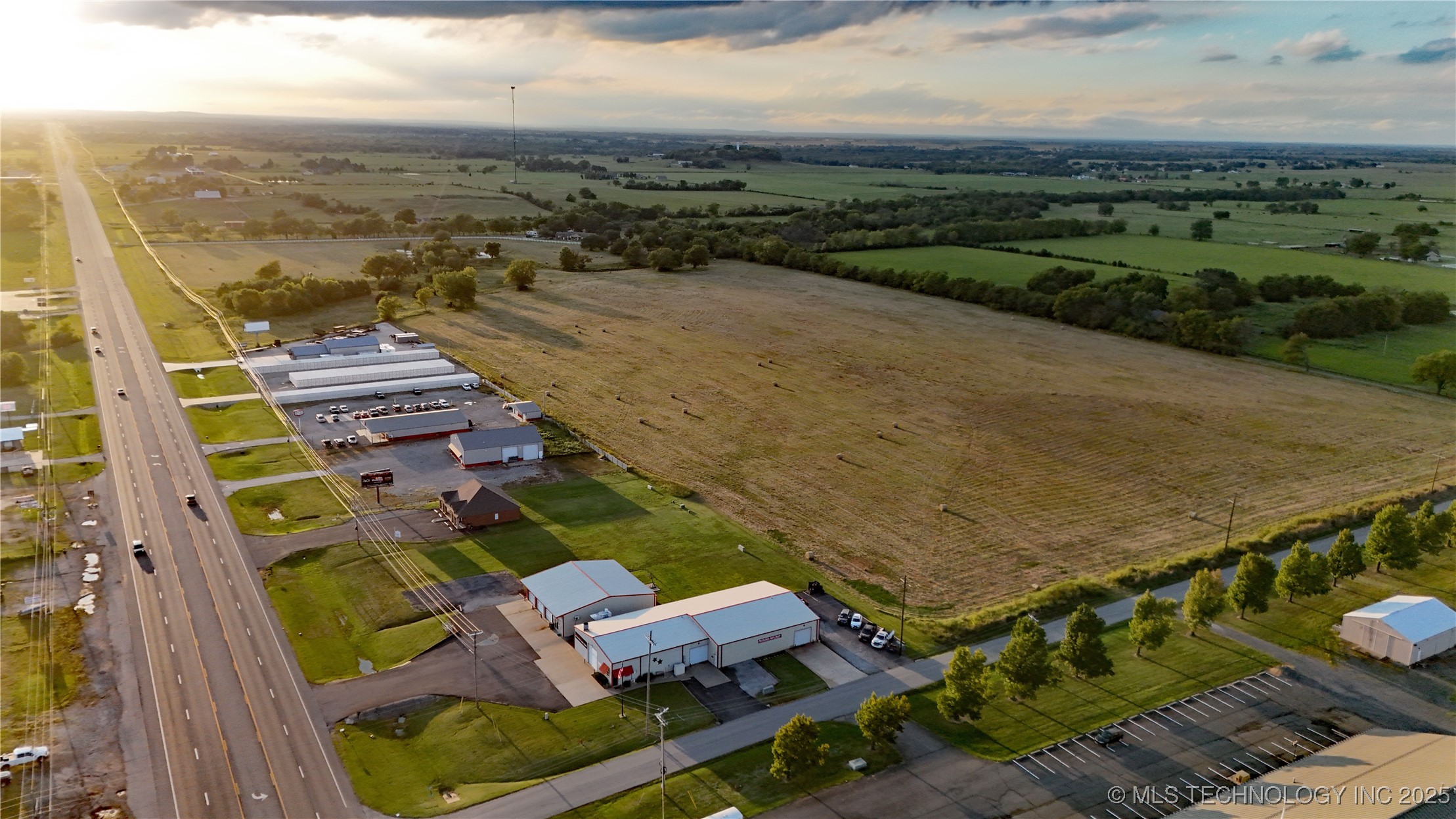 2543432 Property Photo 25